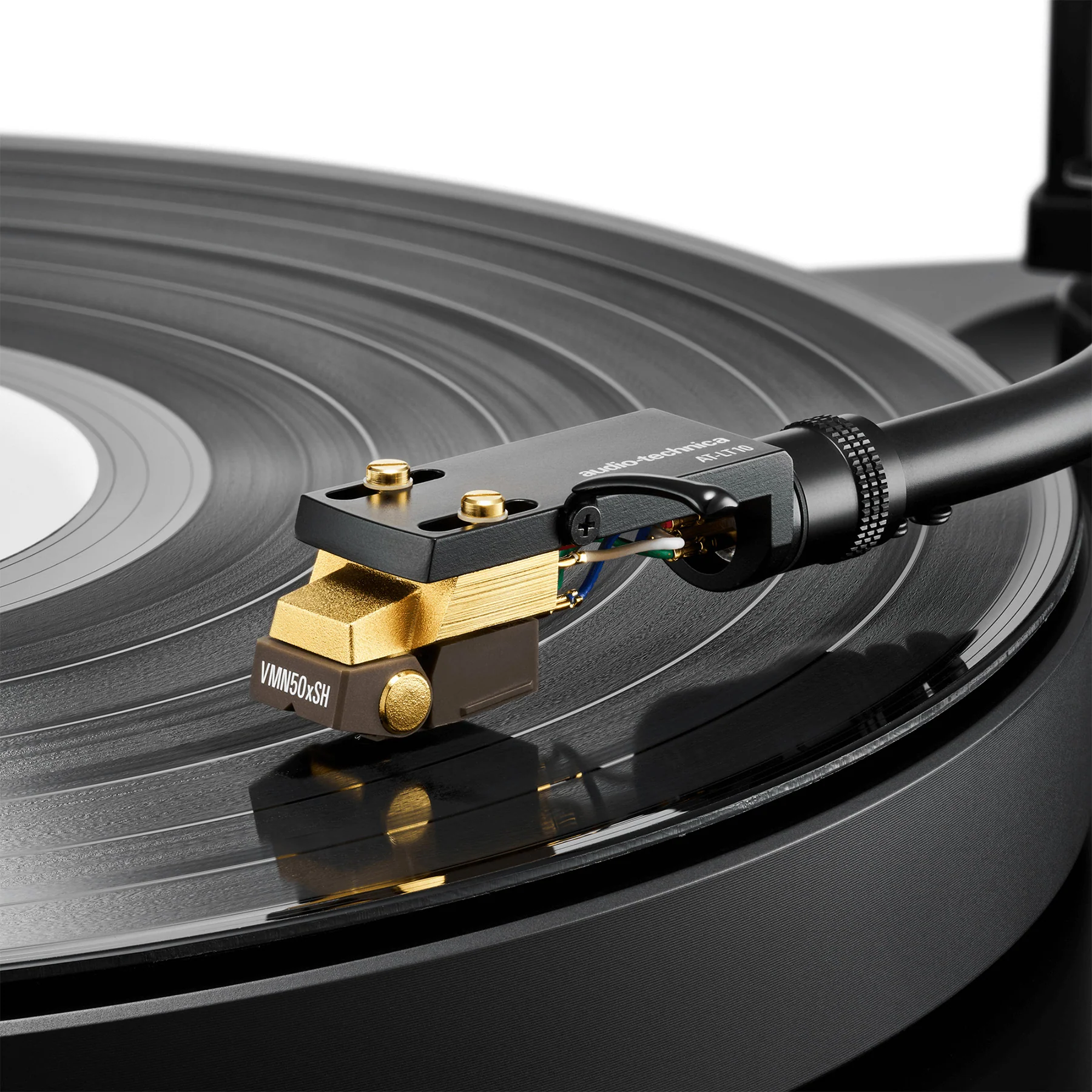 Audio-Technica: AT-VM750XSH/H Mounted Cartridge & Headshell Combo - Image 2