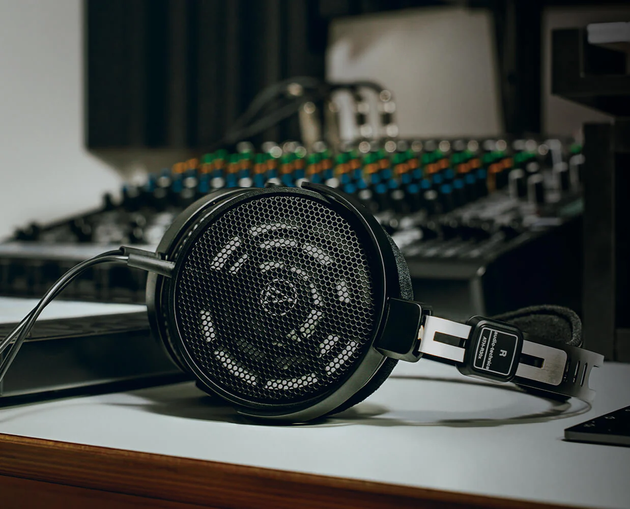 Audio-Technica: ATH-R30x Professional Open Back Reference Headphones - Image 7