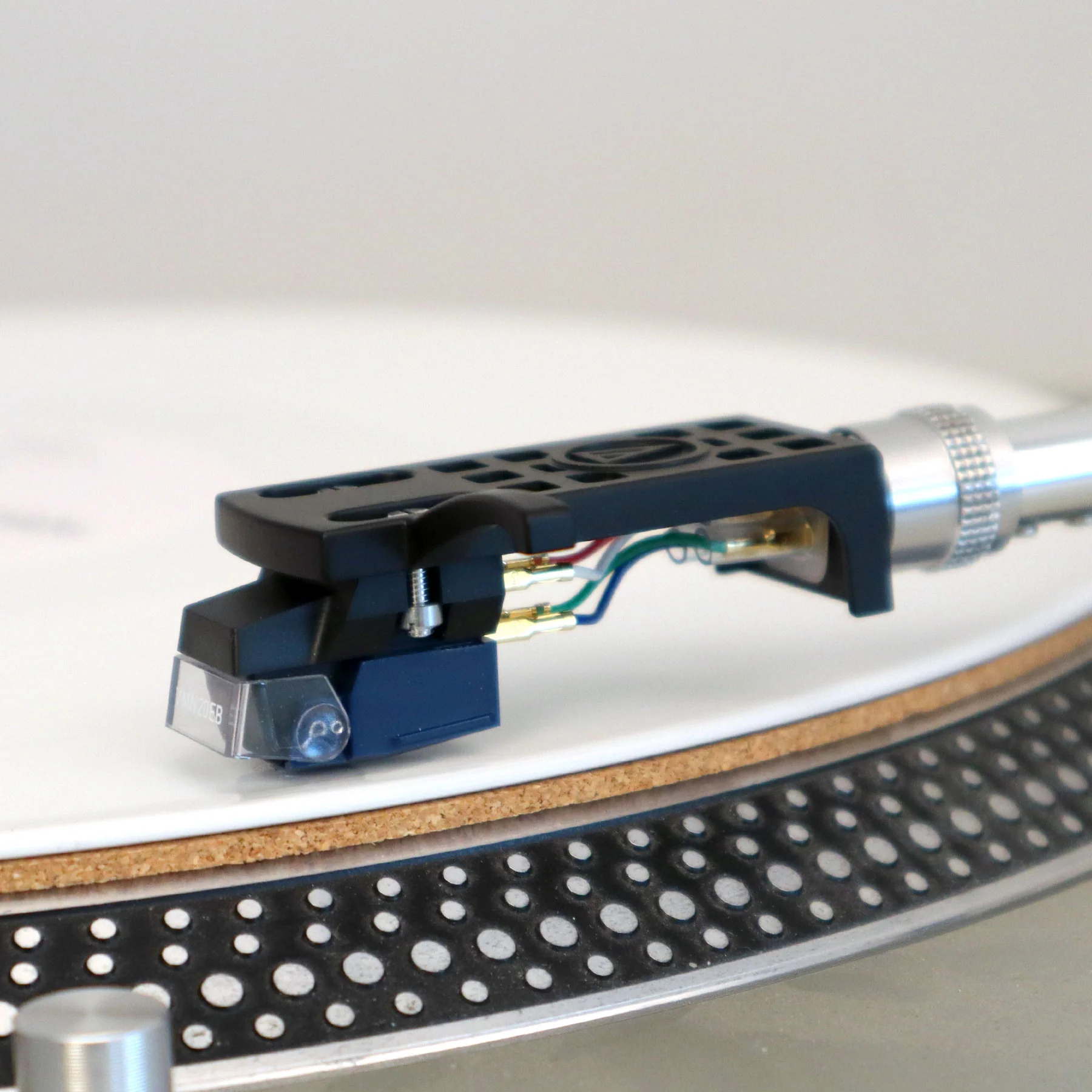 Audio-Technica: VM520EB Cartridge Mounted On AT-HS10BK Headshell (VM520EB/H) - Image 5
