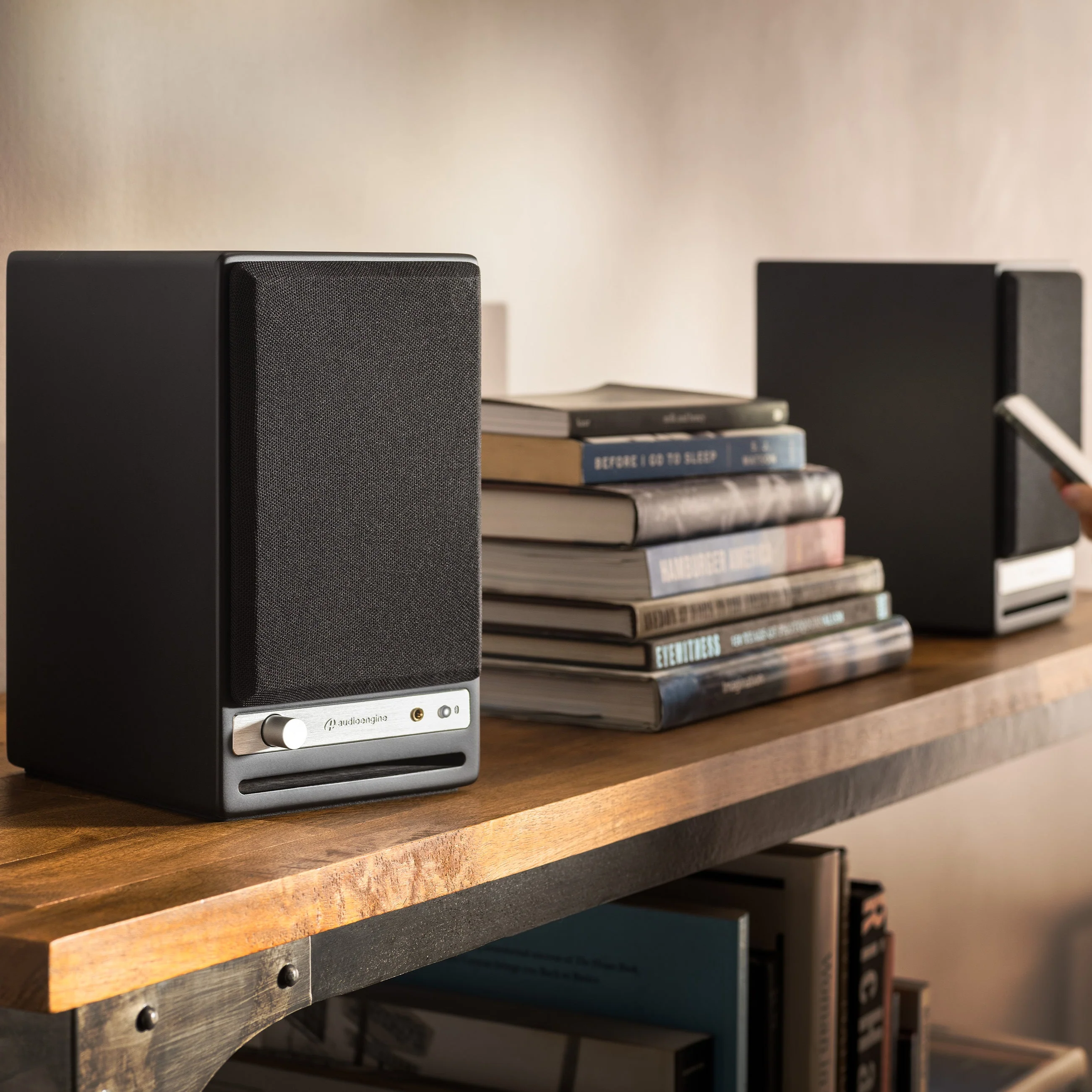 Audioengine: HD4 Powered Bluetooth Speakers - Black - Image 4