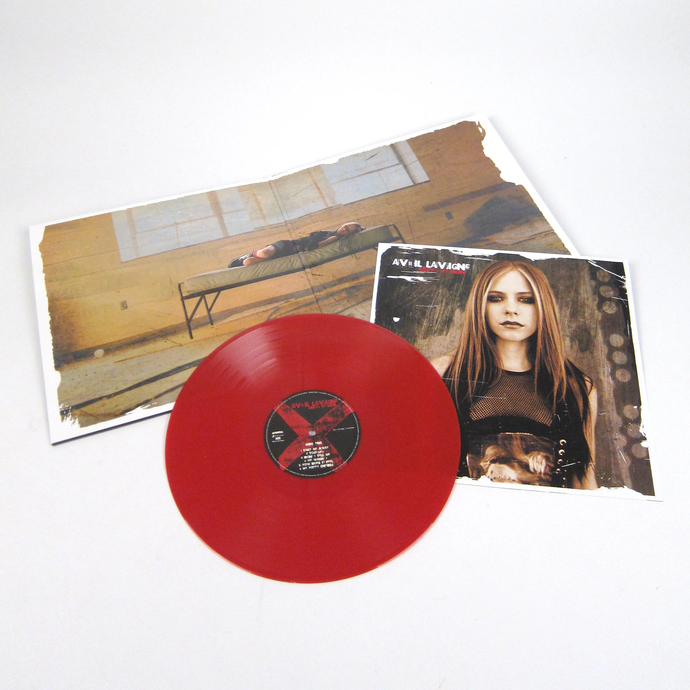 Avril Lavigne: Under My Skin (Music On Vinyl 180g, Colored Vinyl) Vinyl LP - Image 2