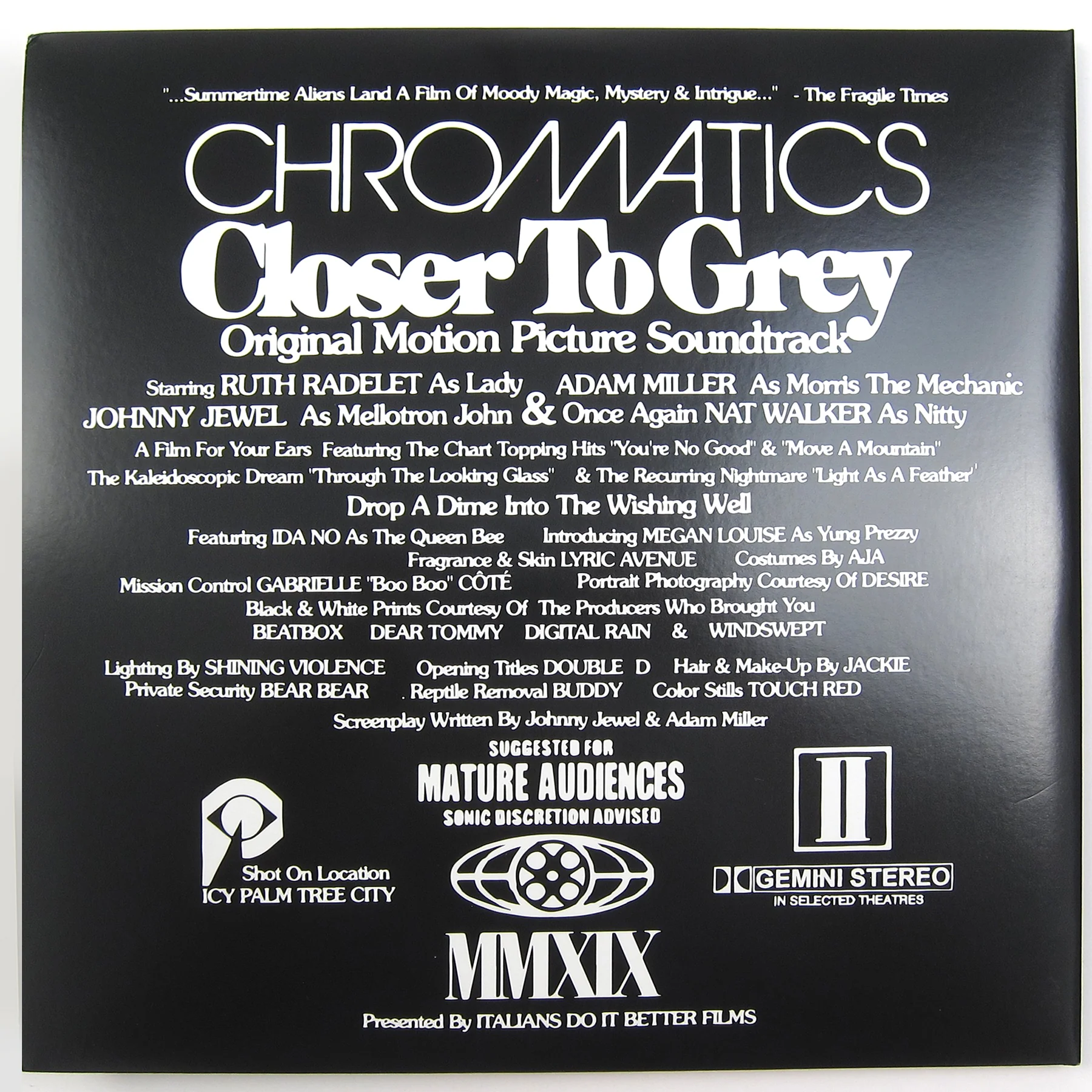 Chromatics: Closer To Grey (Blue Colored Vinyl. 180g) Vinyl 2LP - Image 3
