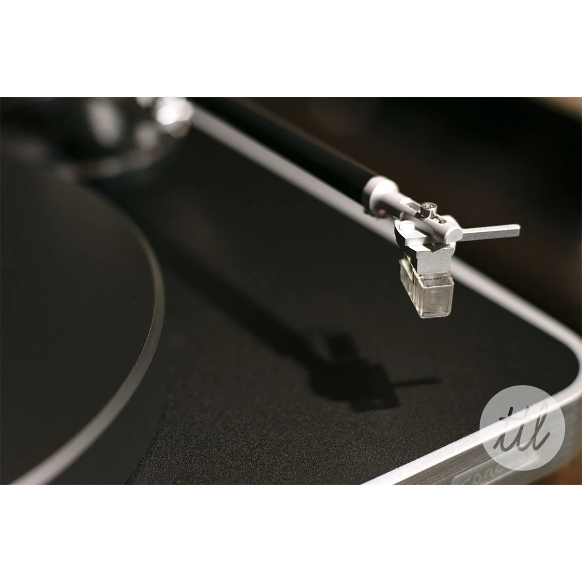 Clearaudio: Concept AiR Turntable - Concept Tonearm / Concept Cartridge (Open Box Special) - Image 8