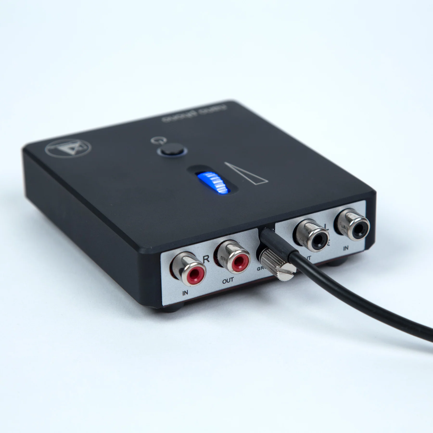 Clearaudio: Nano V2 Phono Preamp - Black - Image 3