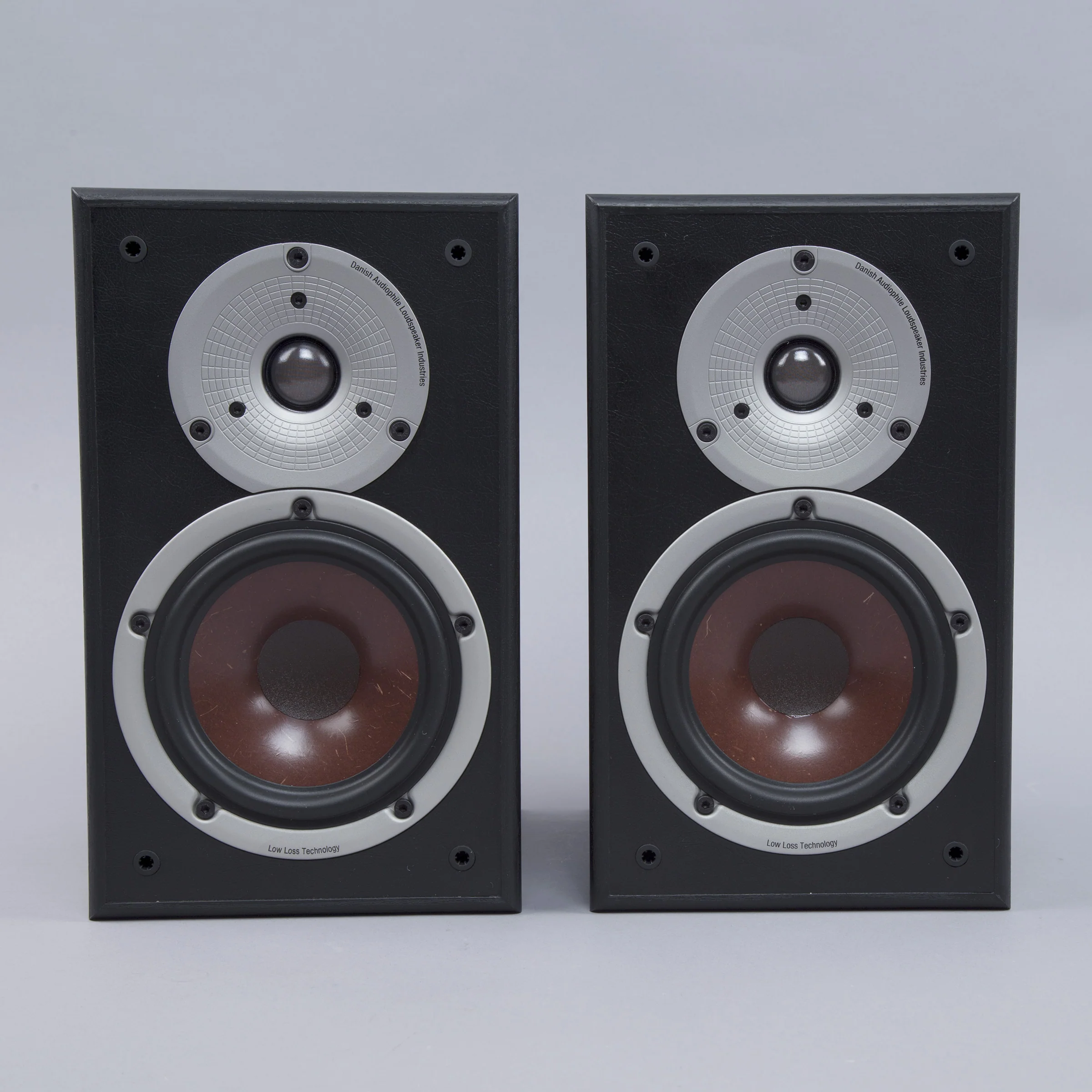 Dali: Spektor 2 Passive Bookshelf Speakers (Pair) - Black Ash - Image 3