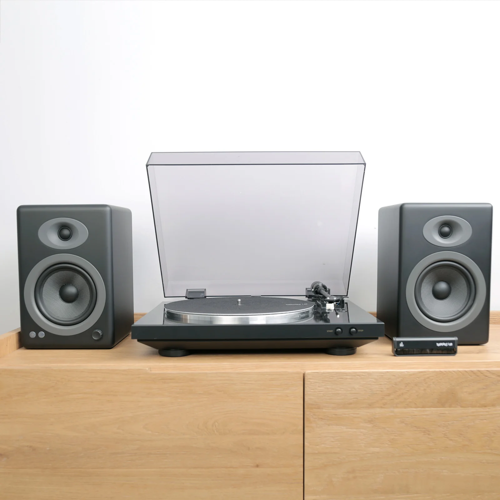 Denon: DP-300F Turntable Package - Image 5