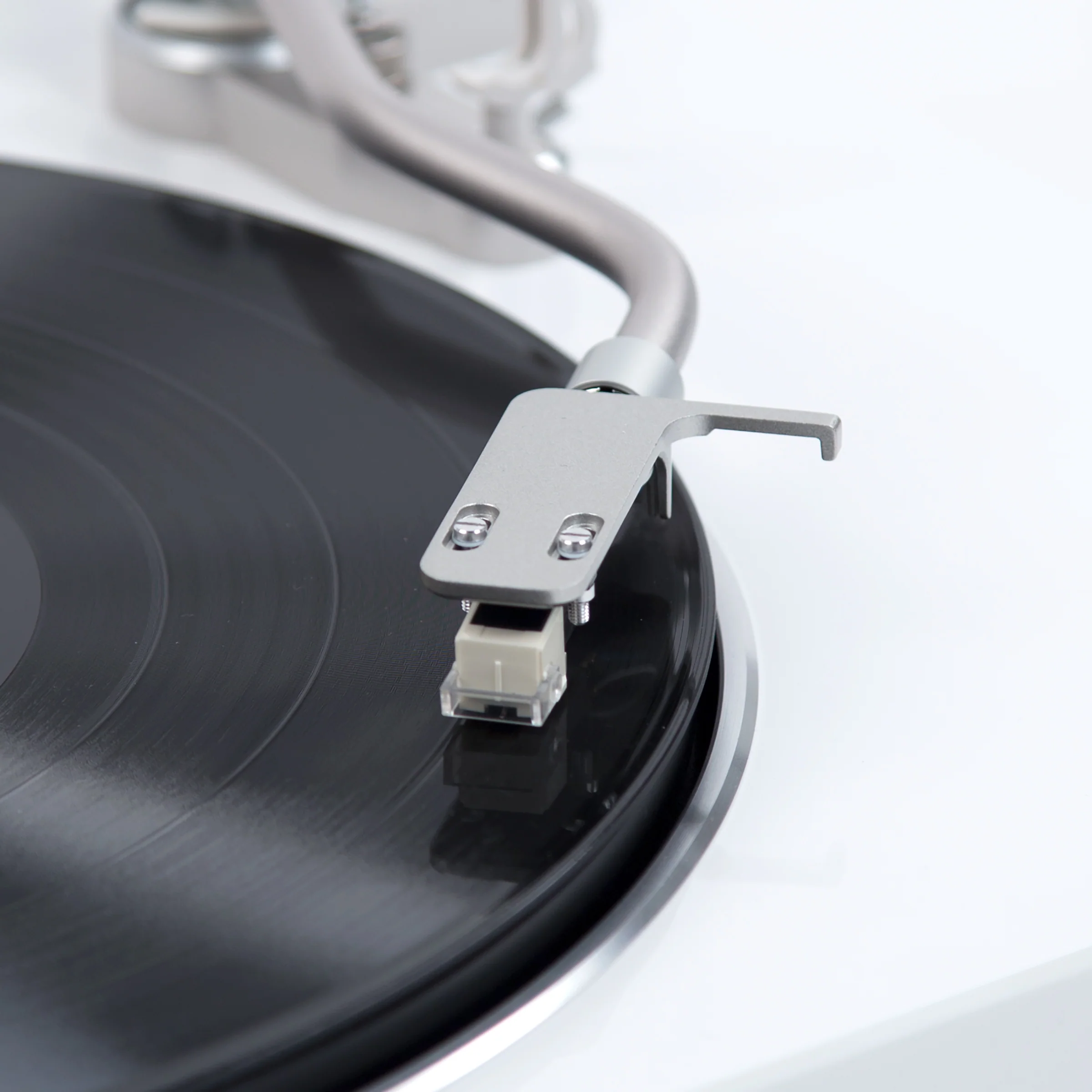 Denon: DP-400 Semi-Automatic Turntable - White - Image 8