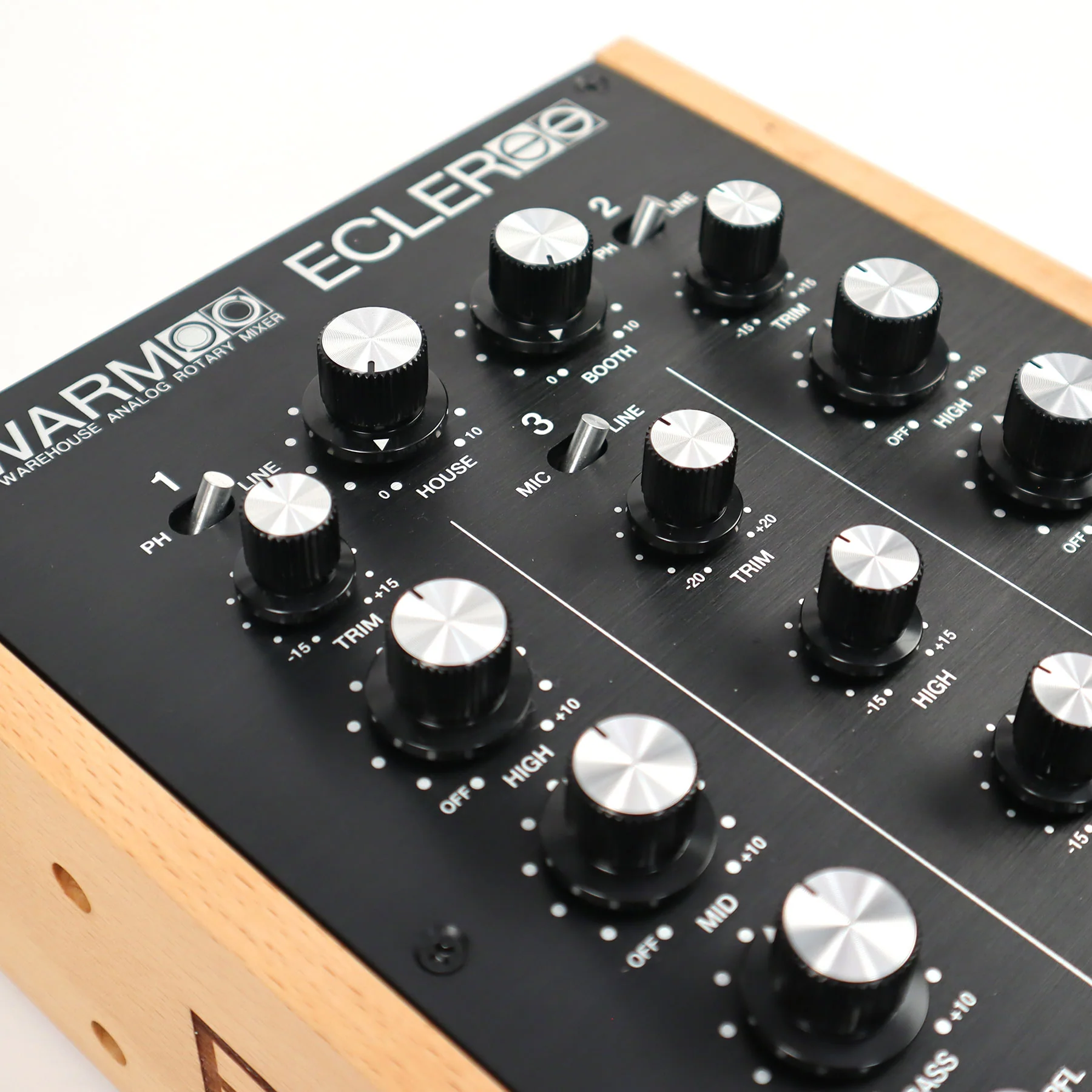Ecler: WARM2 Two-Channel Analogue Rotary Mixer - Image 5