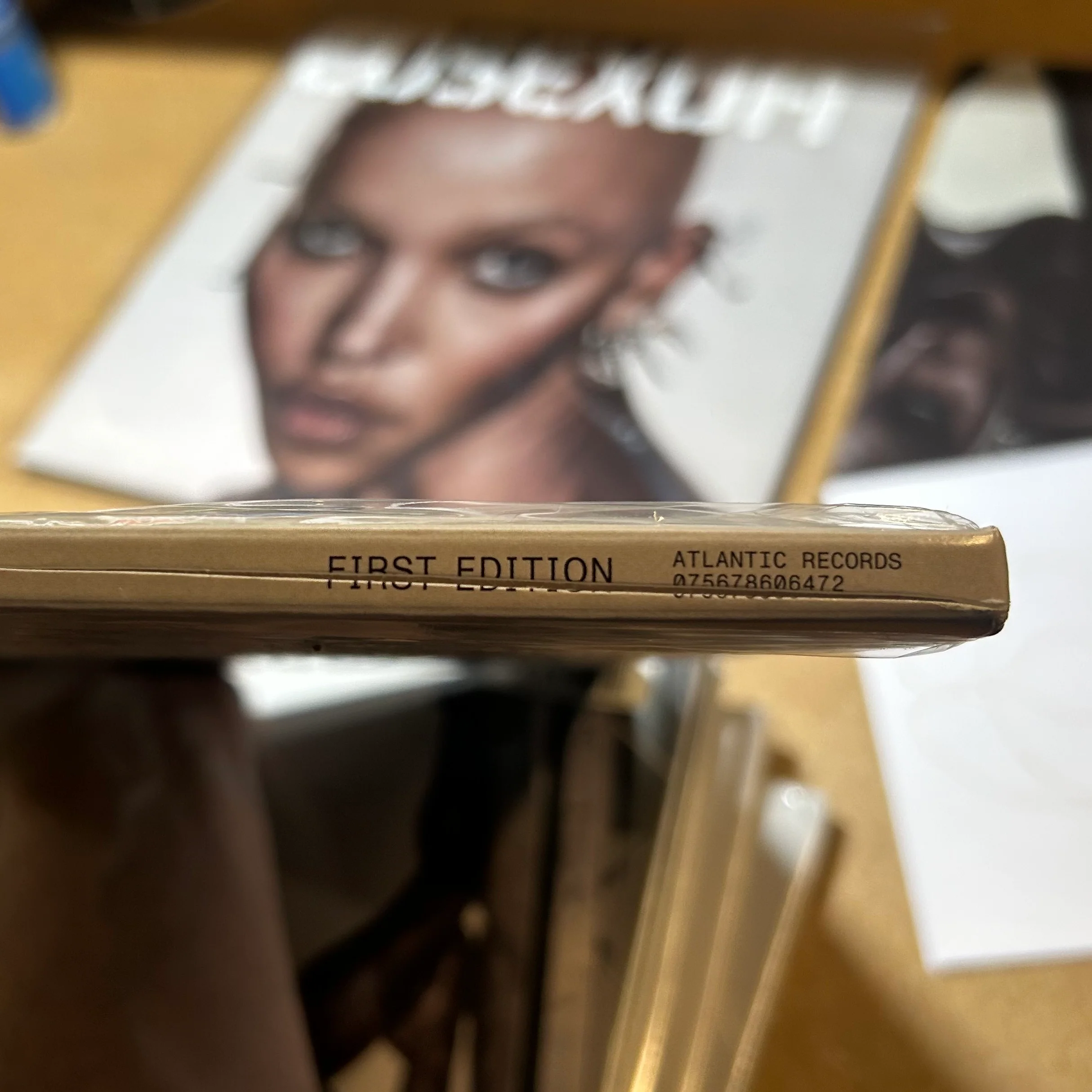 FKA Twigs: EUSEXUA Expanded (Indie Exclusive Clear Colored Vinyl) Vinyl LP - Image 3