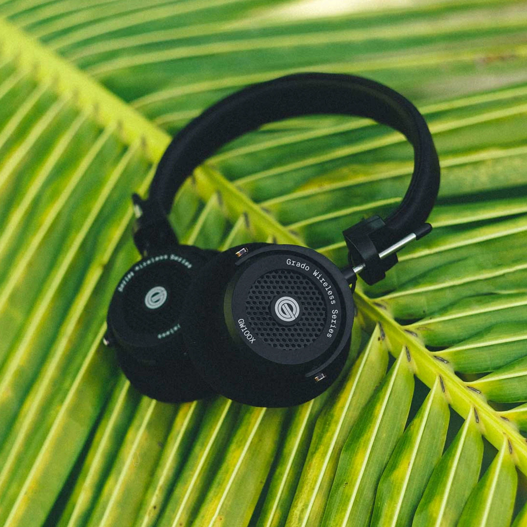 Grado: GW100x Bluetooth Open Back Headphones - Image 3