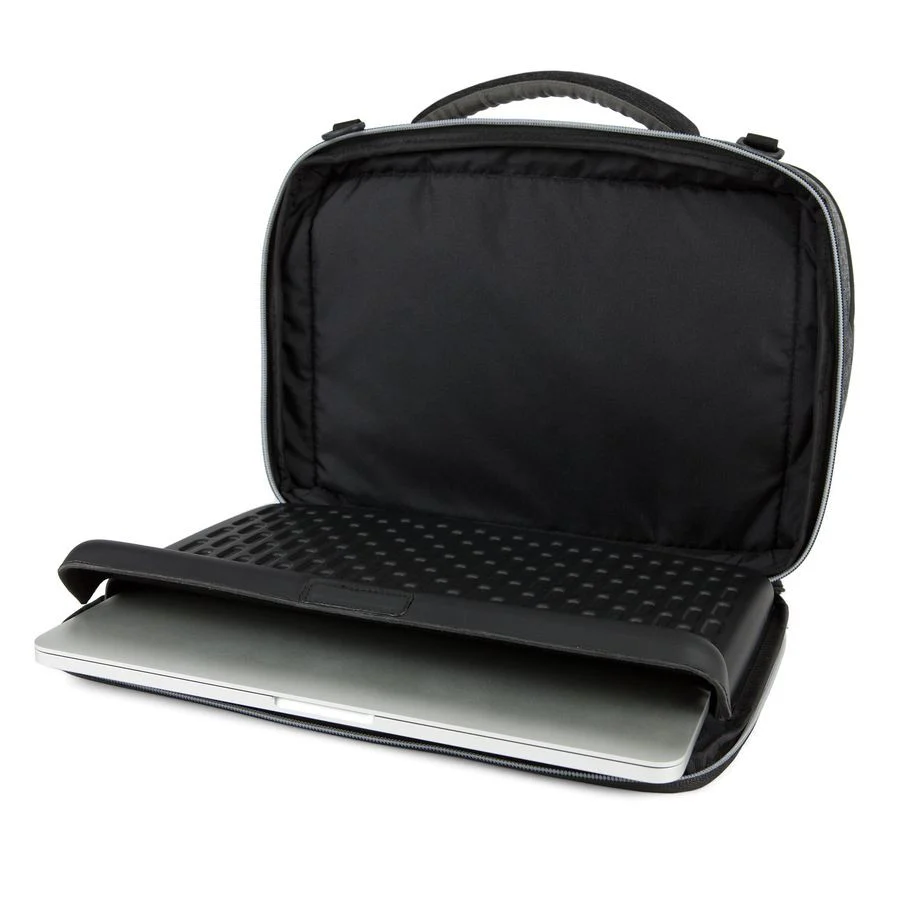 Incase: Reform 15" Brief w/ Tensaerlite - Black (CL60654) - Image 3