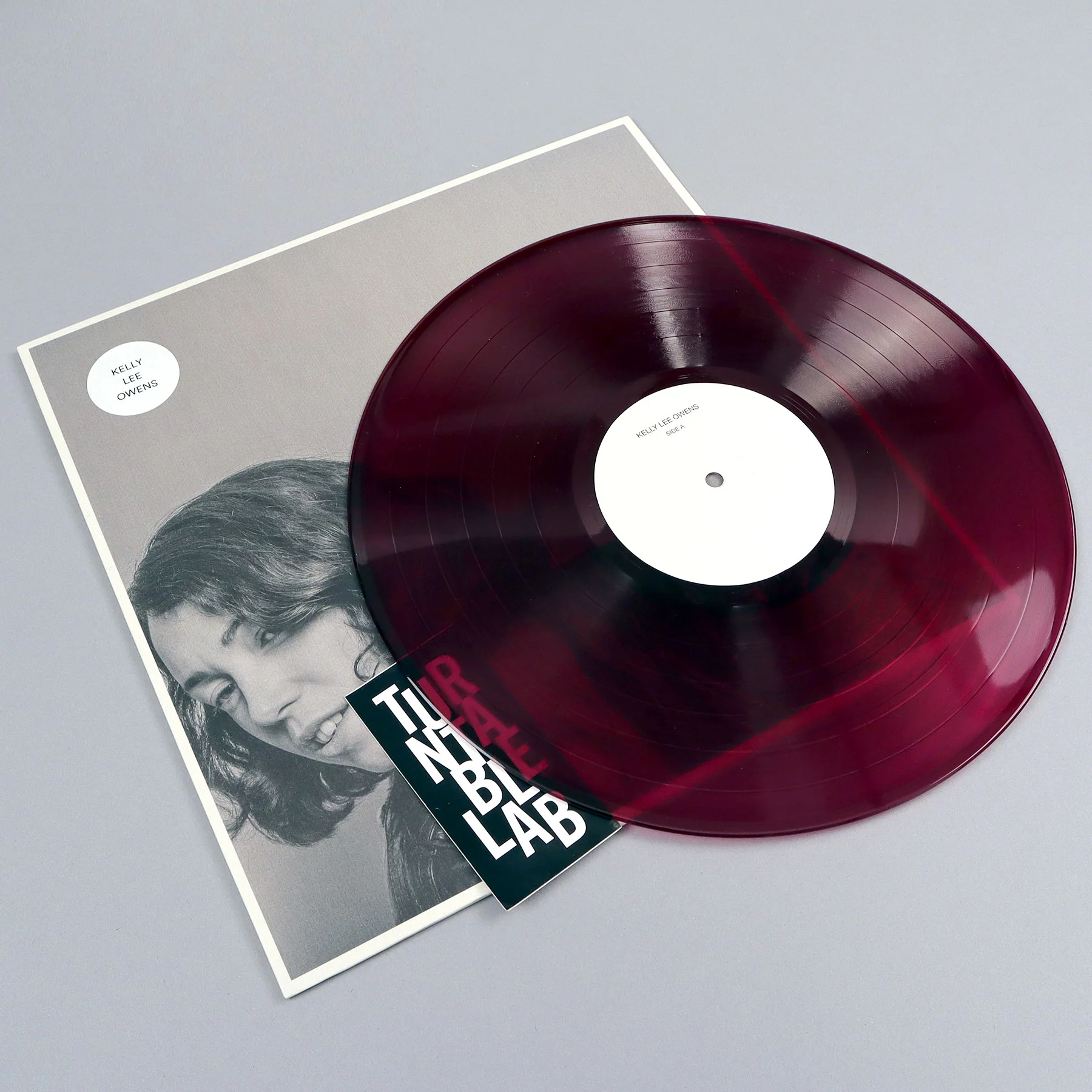 Kelly Lee Owens: Kelly Lee Owens (Colored Vinyl) Vinyl LP - Turntable Lab Exclusive - Image 2