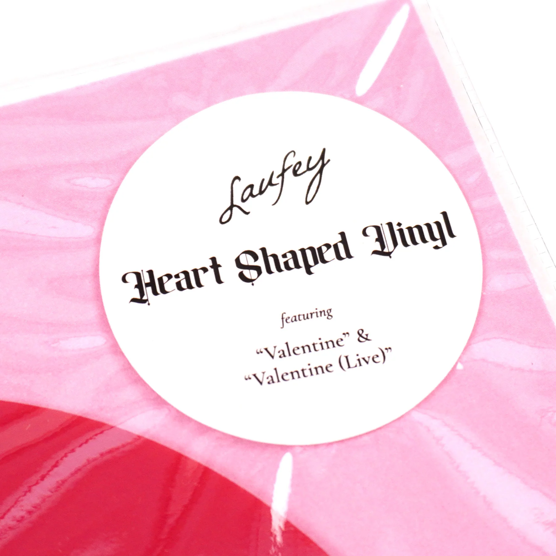 Laufey: Valentine (Indie Exclusive Heart Shaped Colored Vinyl) Vinyl 7" - Image 3