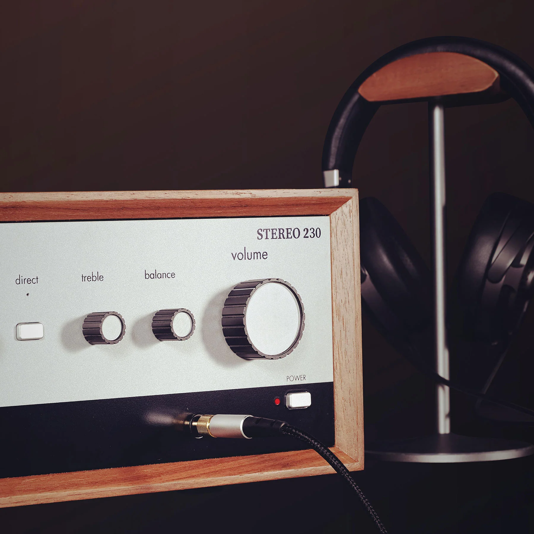 Leak: Stereo 230 Integrated Amplifier w/ Bluetooth - Walnut - Image 5