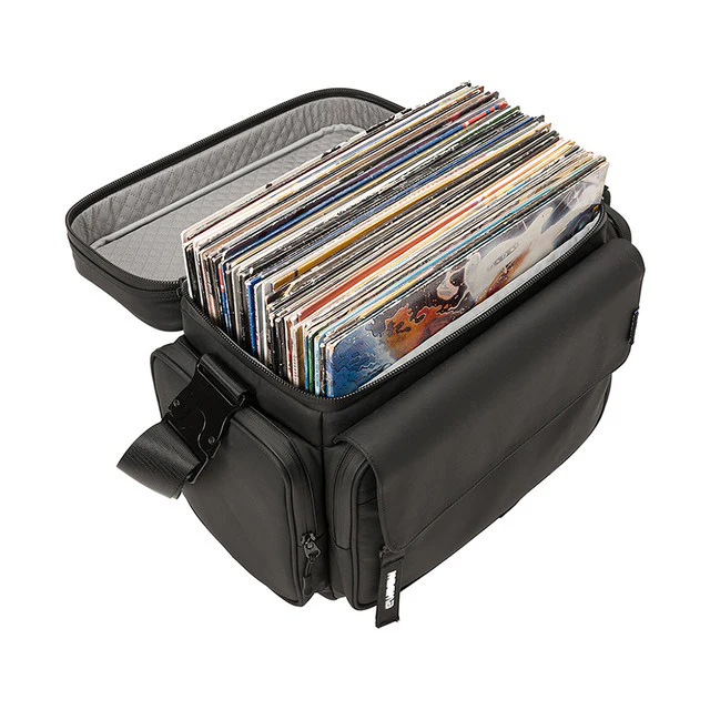 Magma: Solid Blaze Vinyl DJ Bag (MGA44204) - Image 3