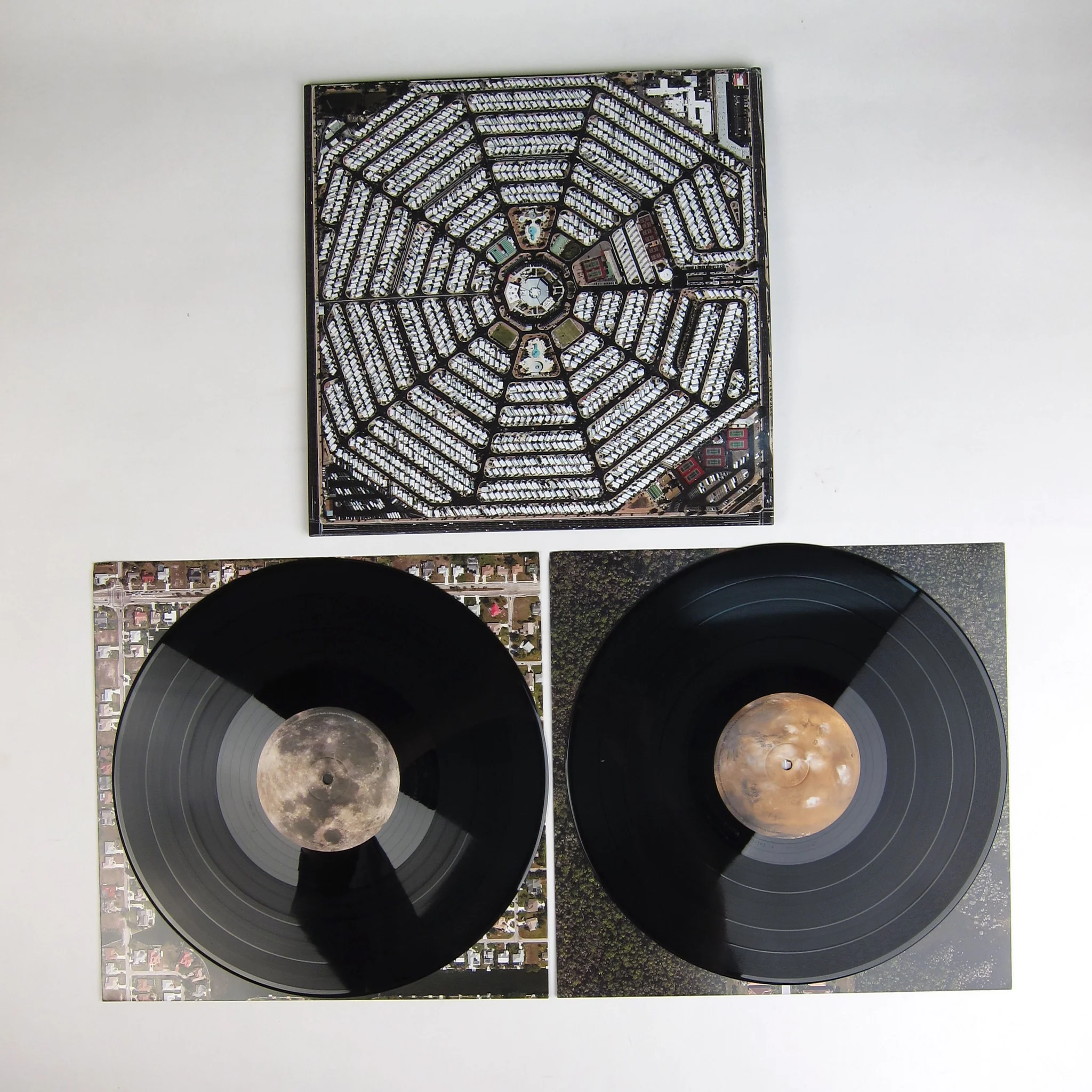 Modest Mouse: Strangers To Ourselves (180g) Vinyl 2LP - Image 2