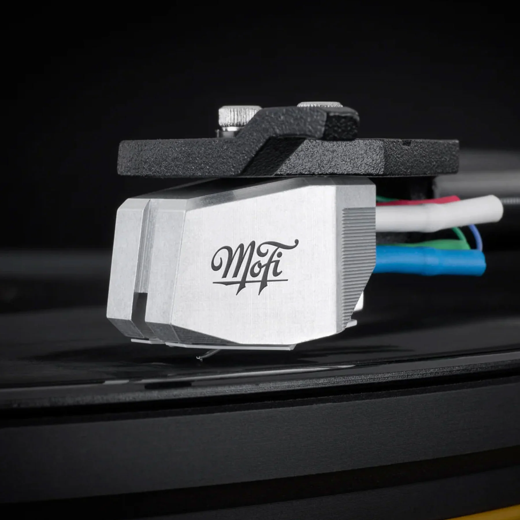 Mofi Electronics: UltraDeck Turntable - Image 4