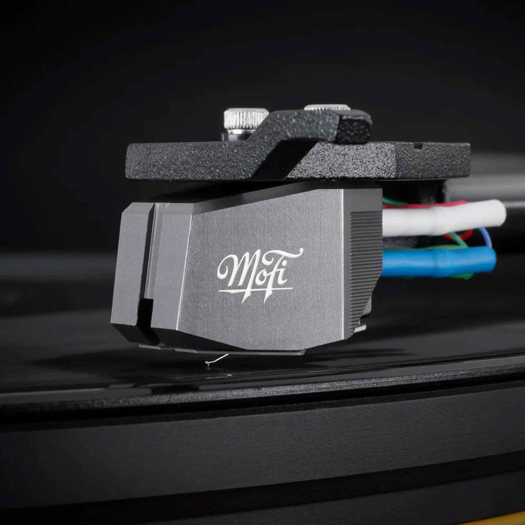 Mofi Electronics: UltraDeck Turntable - Image 5