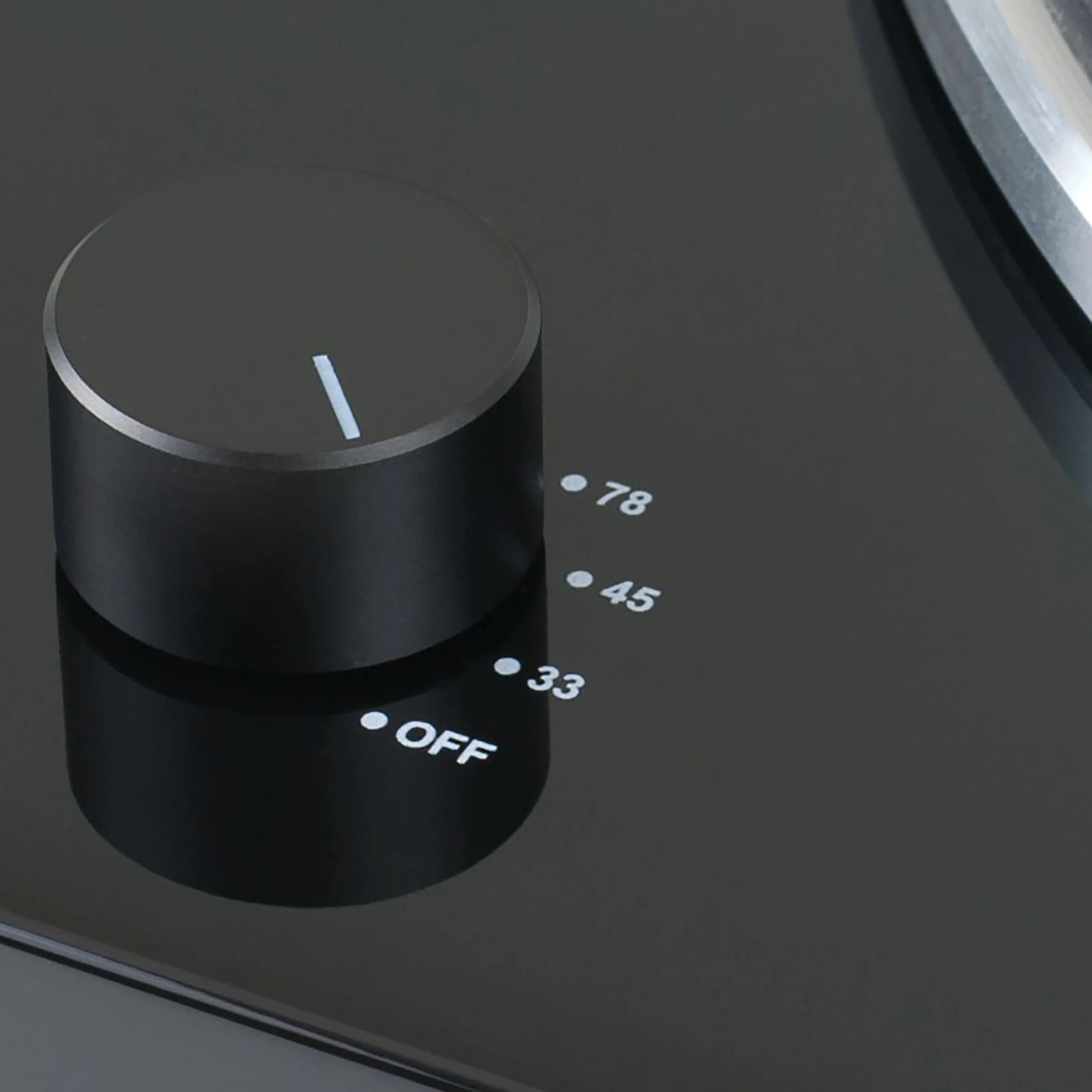 Music Hall: MMF 1.3 Turntable - Black - Image 3