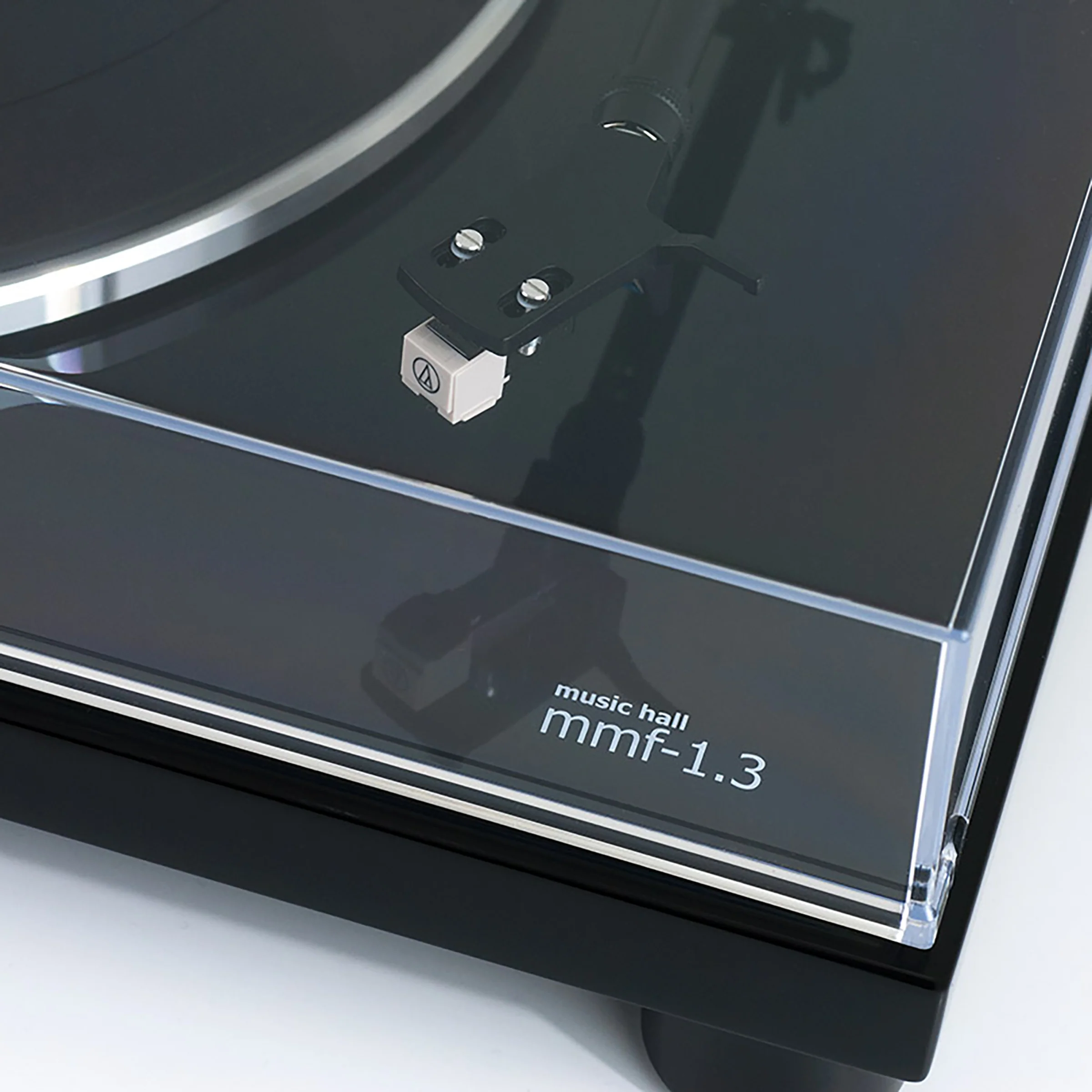 Music Hall: MMF 1.3 Turntable - Black - Image 4