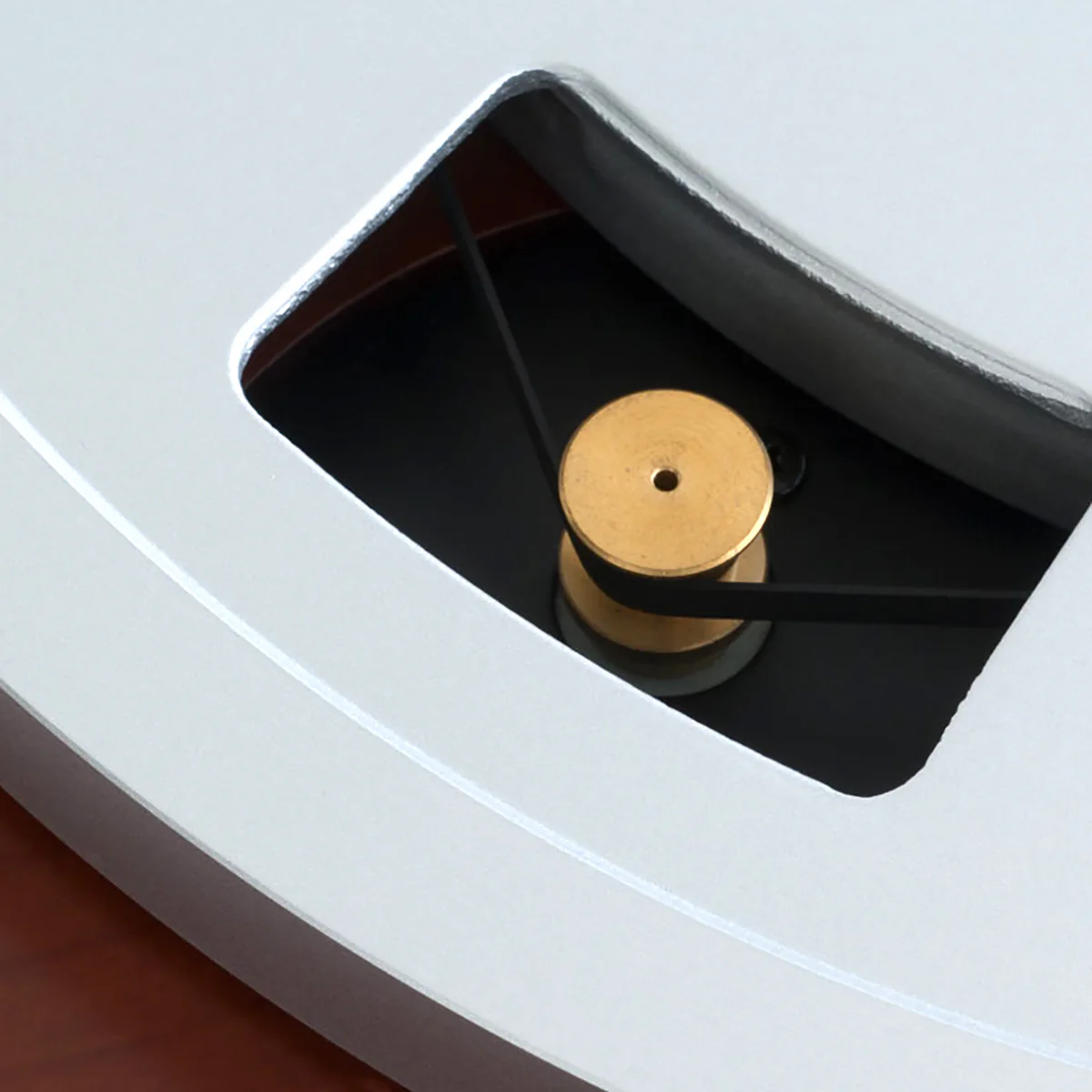 Music Hall: MMF 1.5 Turntable - Cherry - Image 7