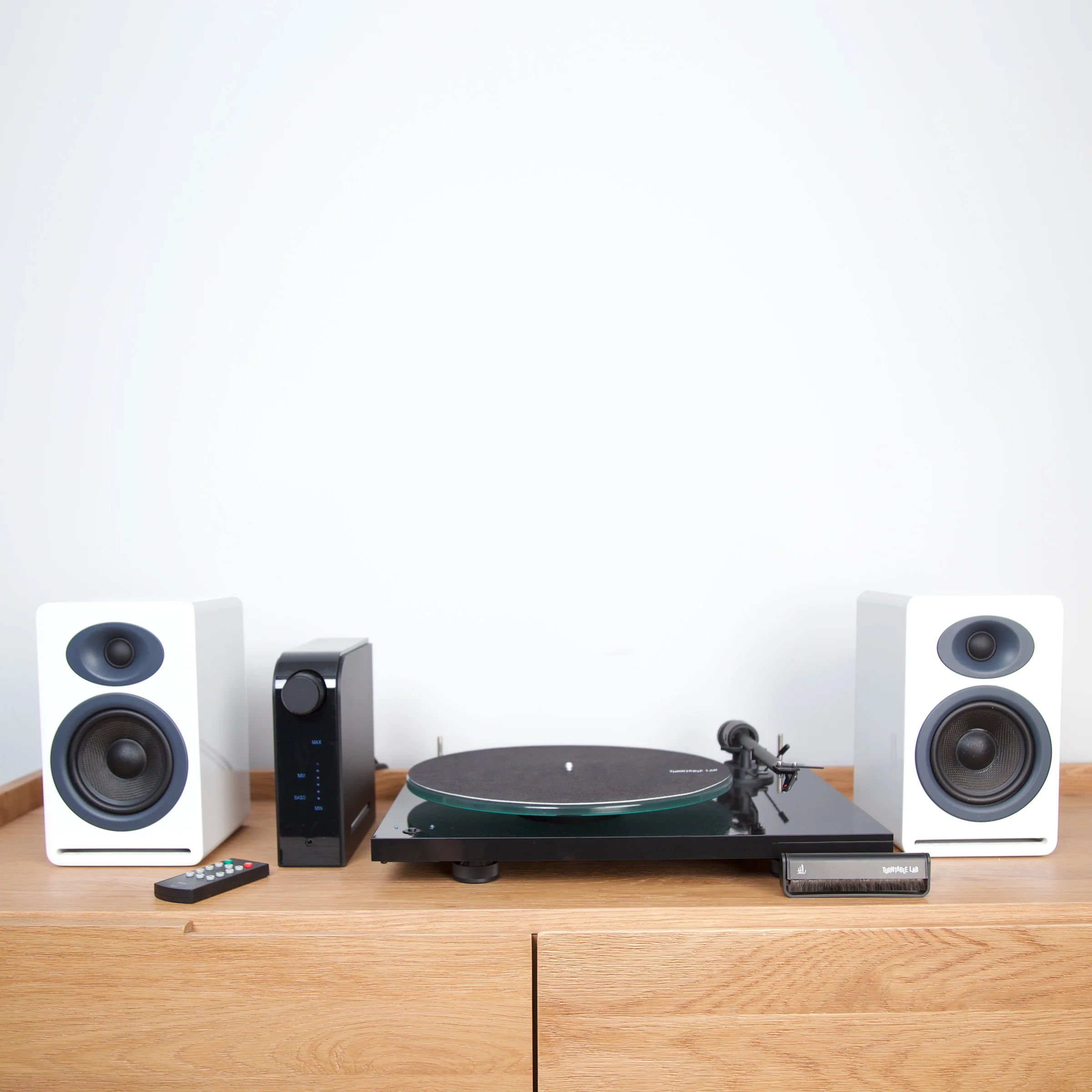 NAD: D3020 V2 Amplfier / Audioengine P4 / Passive Speaker Package - Image 4