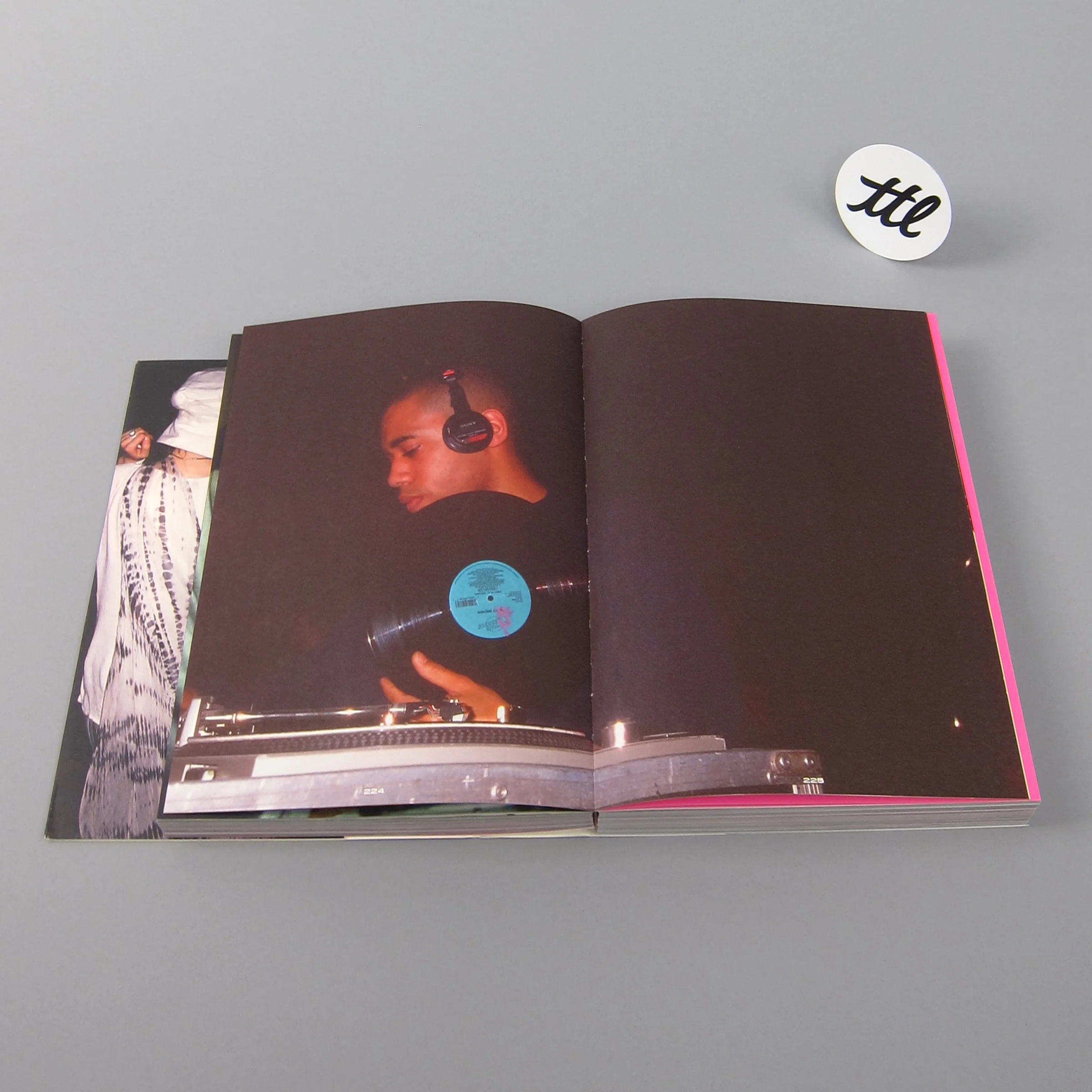 Olivier Degorce: Plastic Dreams - Paris Electronic Music Scene 1991-99 Book - Image 3