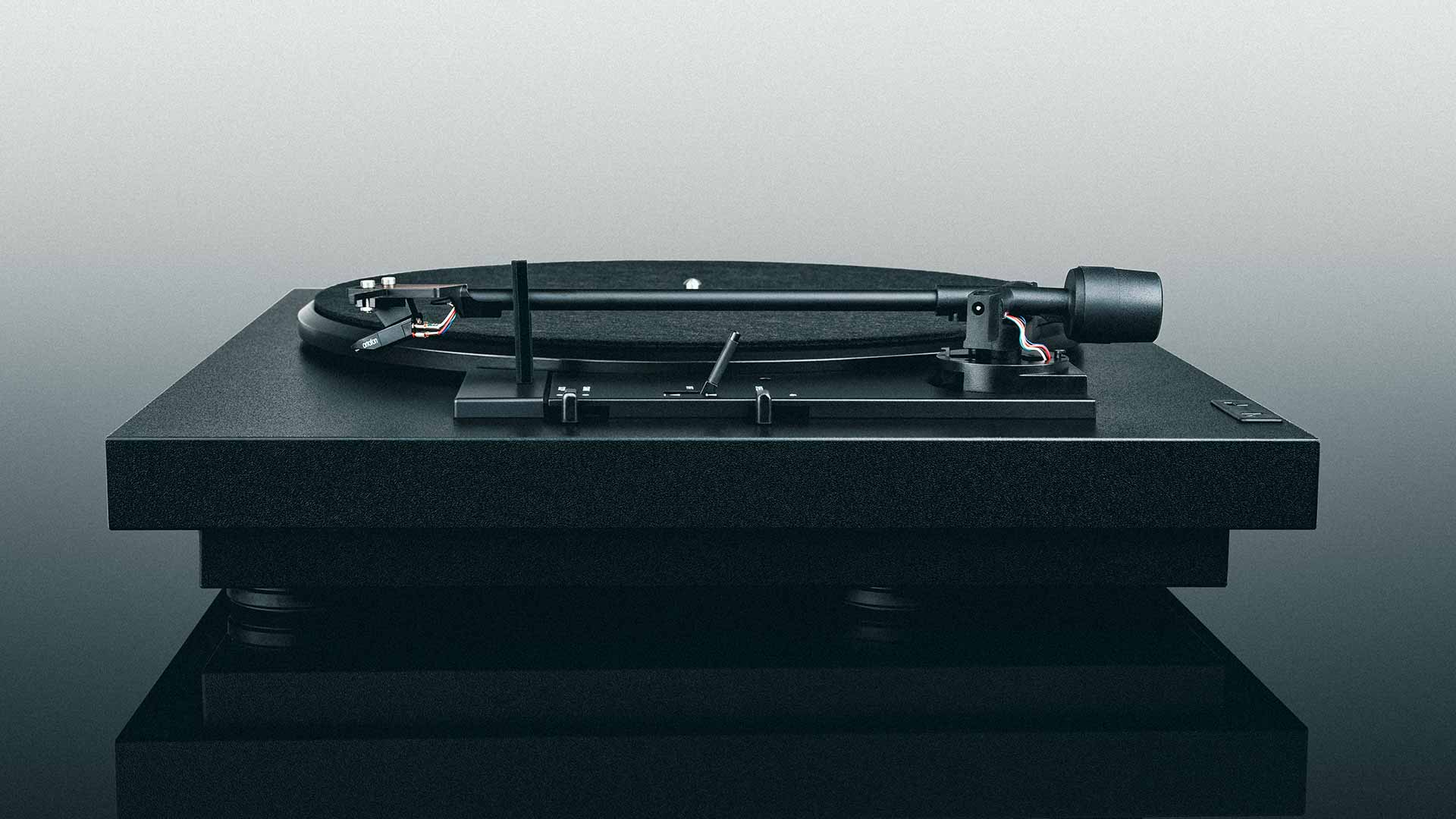 Pro-Ject: Automat A1 Automatic Turntable - Image 5