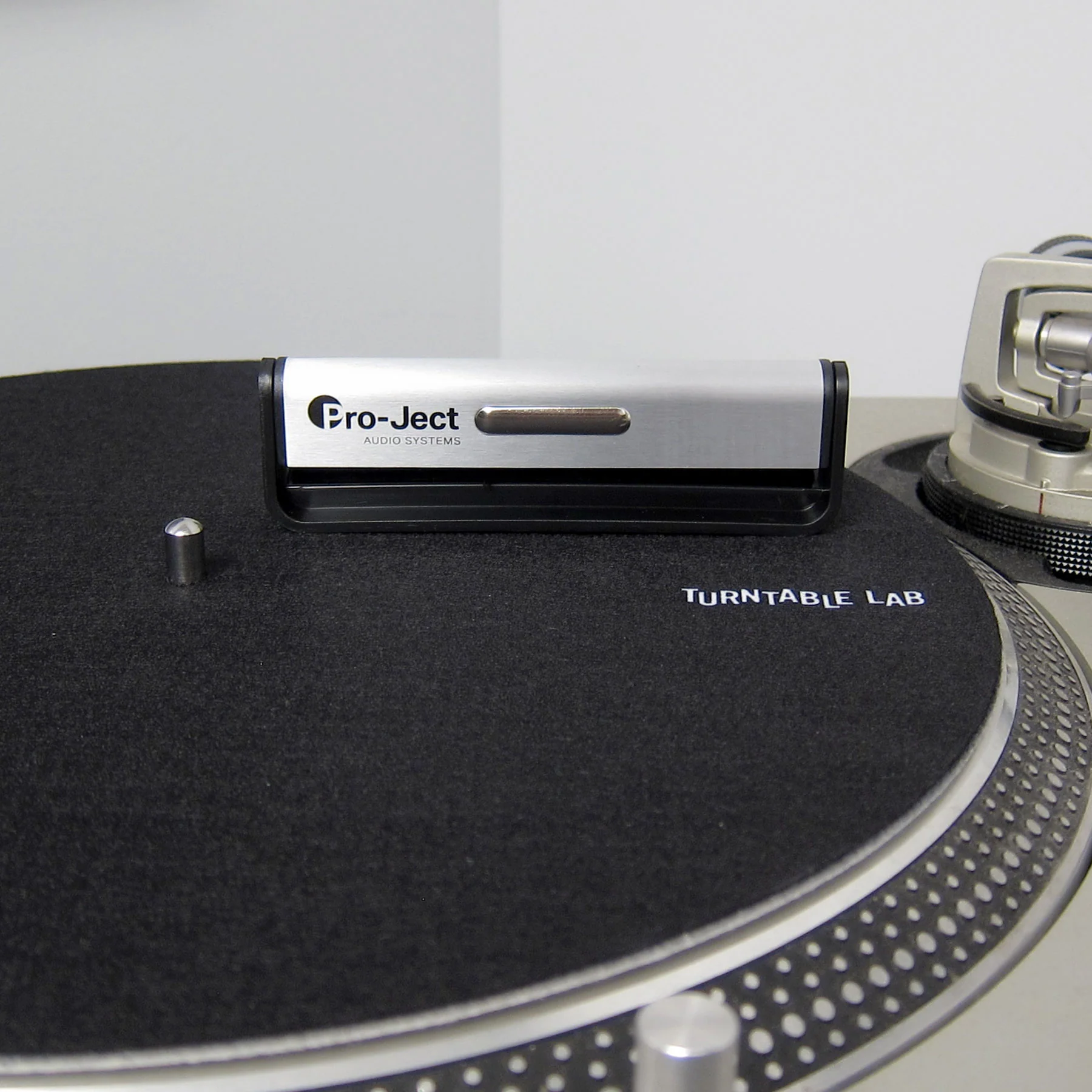 Pro-Ject: Brush It Carbon Fiber Record Brush - Image 3