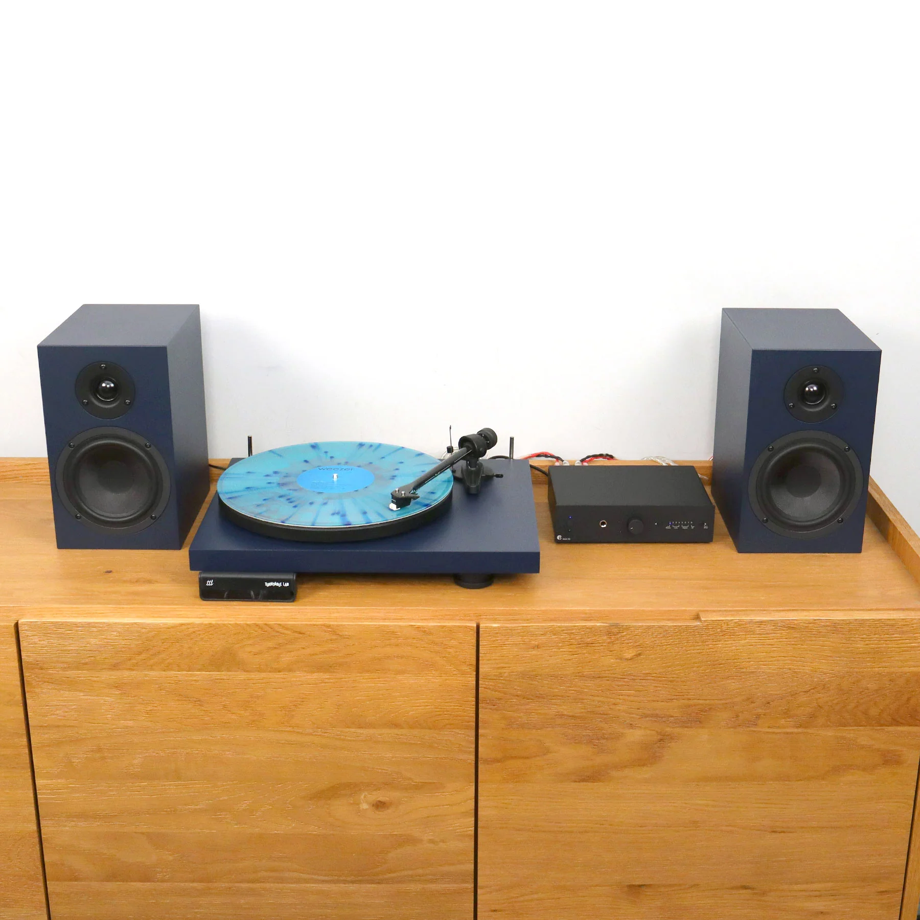Pro-Ject: Colorful Audio System Turntable Package - Image 3