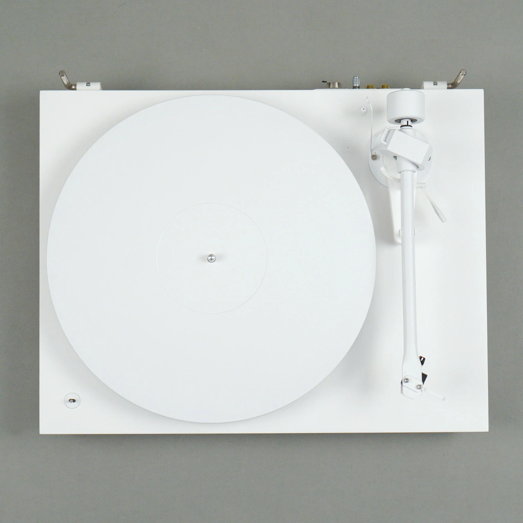 Pro-Ject: Debut PRO B Turntable - Special Edition White - Image 10