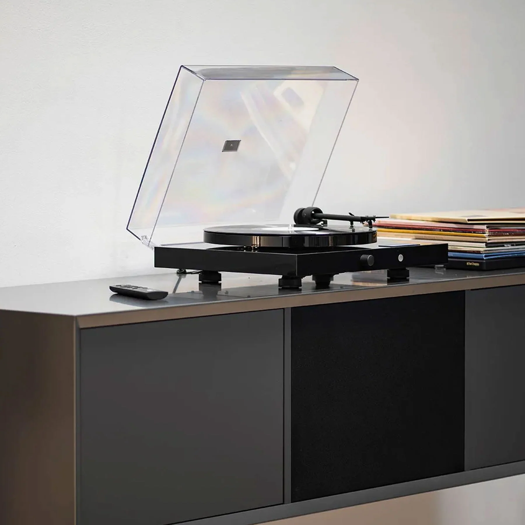 Pro-Ject: Juke Box E1 Turntable w/ Built-In Amplifier, Bluetooth Receiver - Image 7