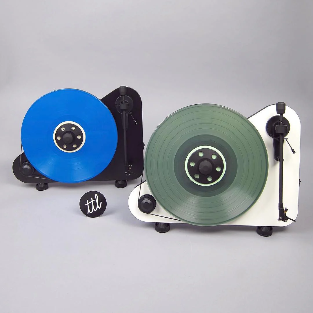 Pro-Ject: Vertical Turntable Right - Black (VT-E R) - Image 7