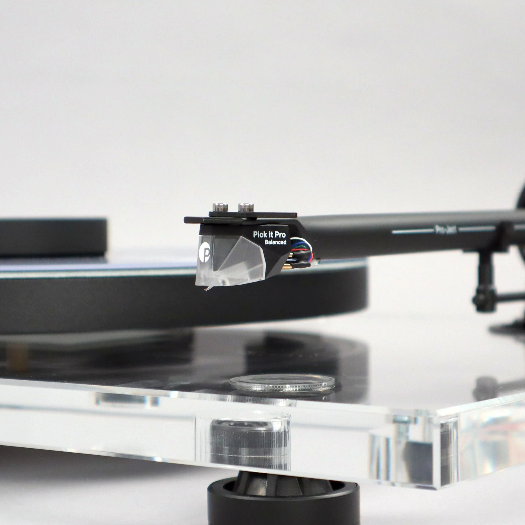 Pro-Ject: XA B Balanced Acrylic Turntable - Image 4