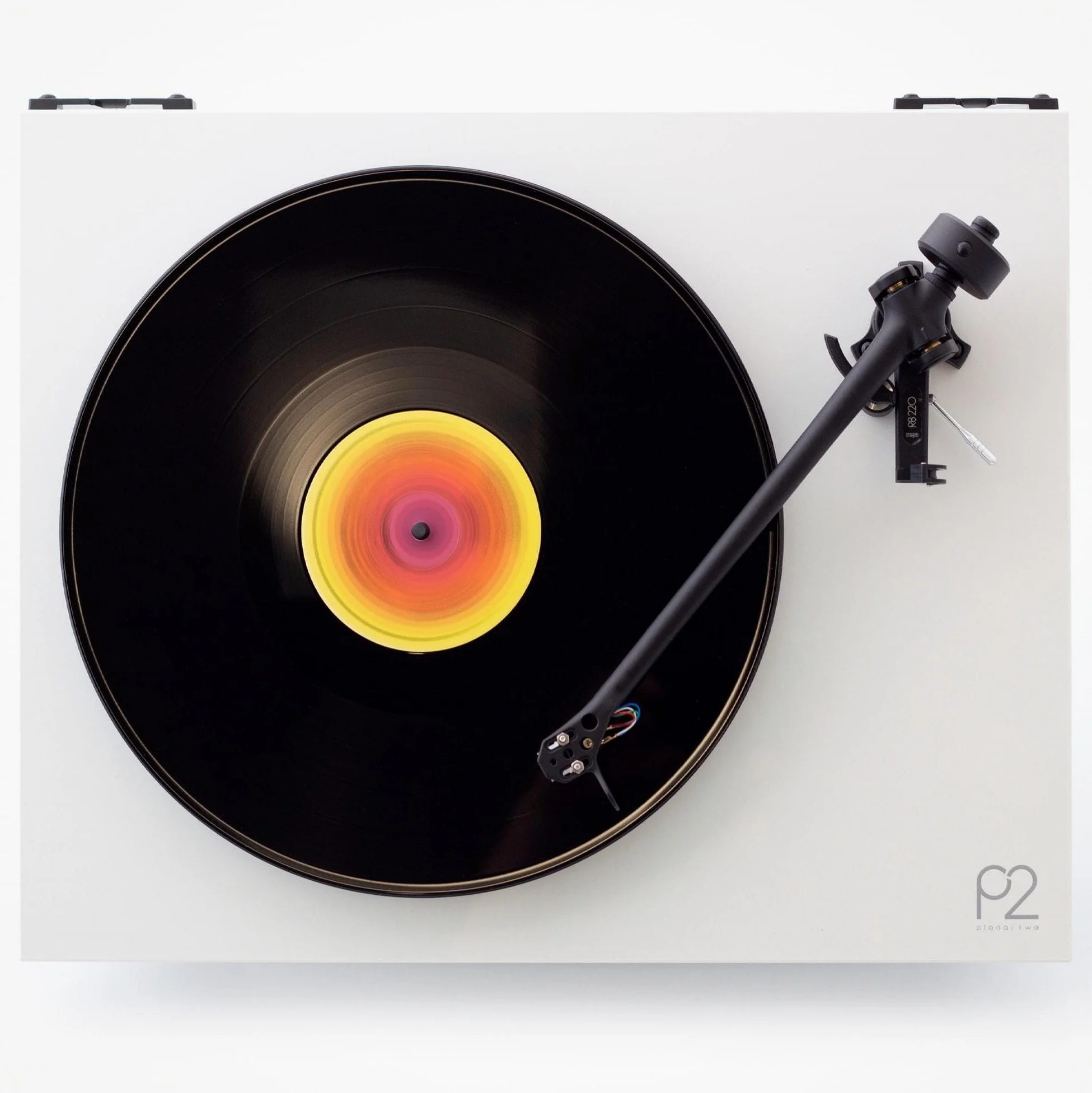 Rega: Planar 2 Turntable w/ ND3 Cartridge - White - Image 7