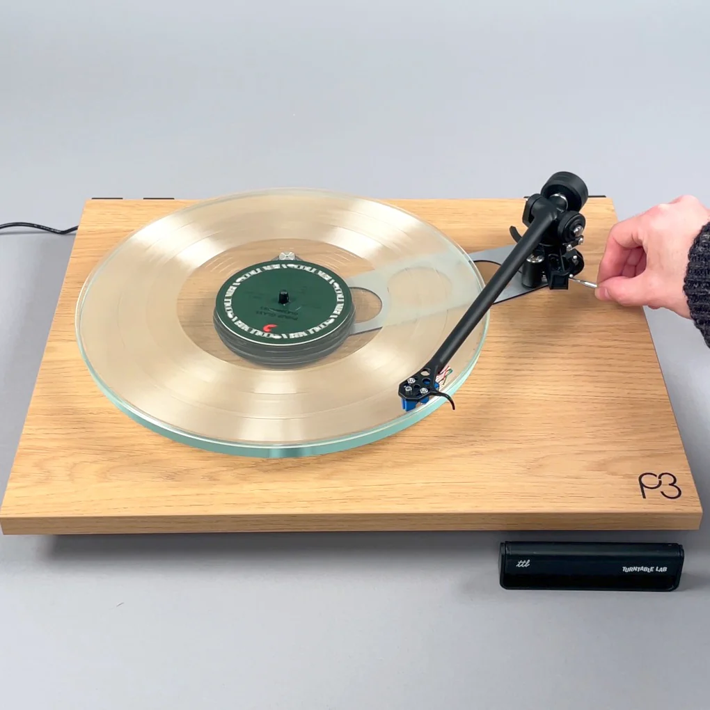 Rega: Planar 3 Turntable - Oak / No Cart - Image 4