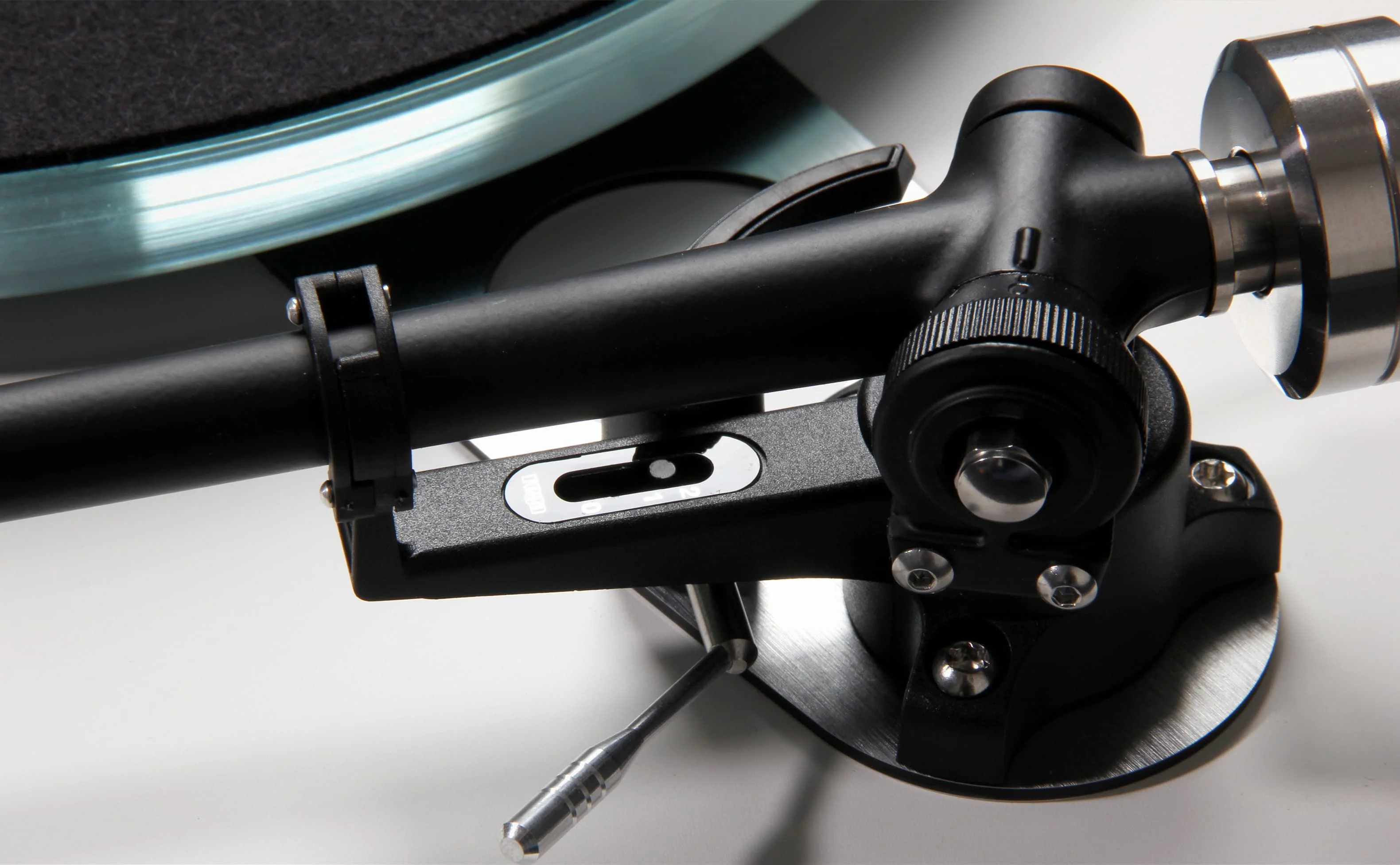 Rega: Planar 6 Turntable w/ ND5 Cartridge - Polaris Grey - Image 9