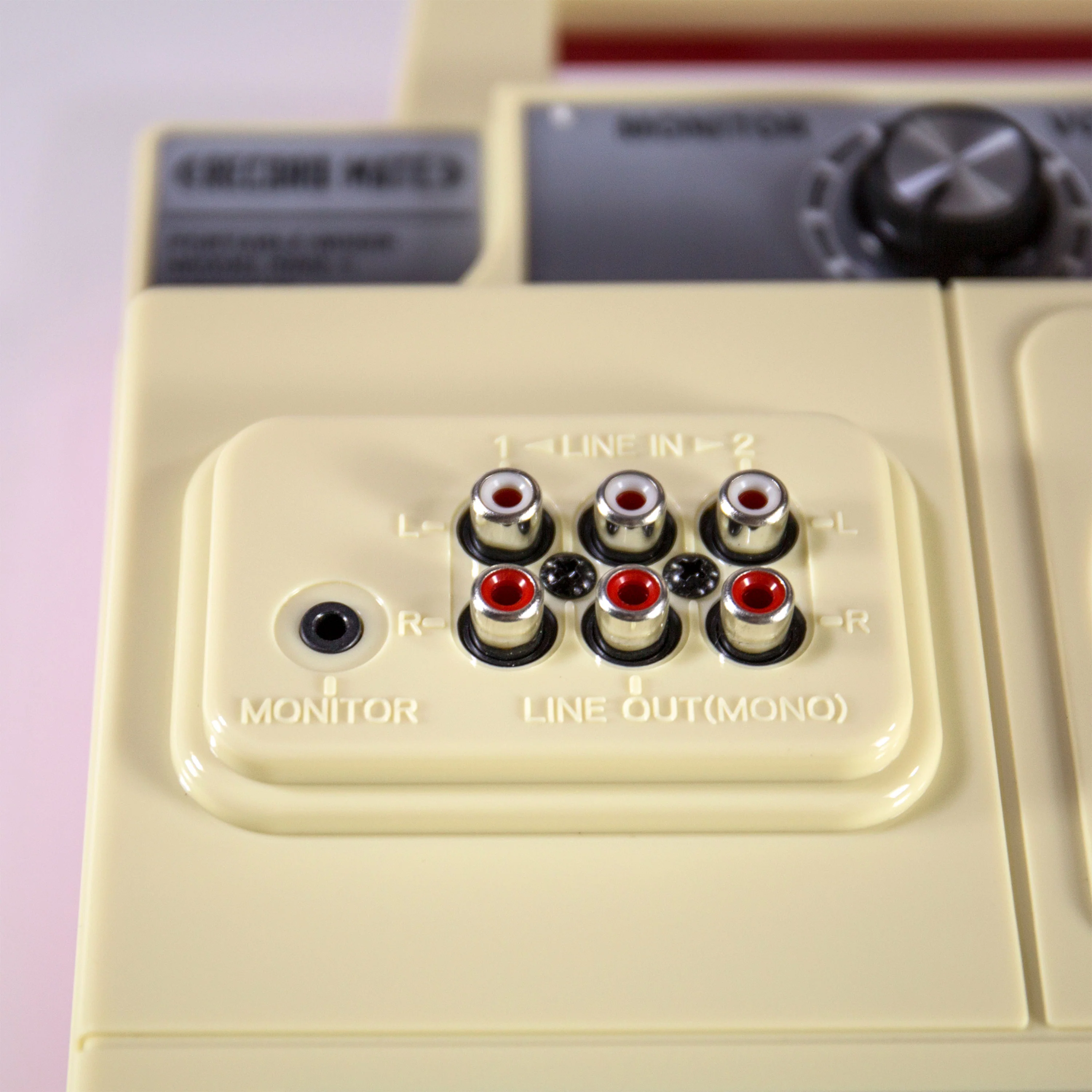 Stokyo: RMX-1 / GMX-N3R Portable DJ Mixer (Columbia) - Image 9