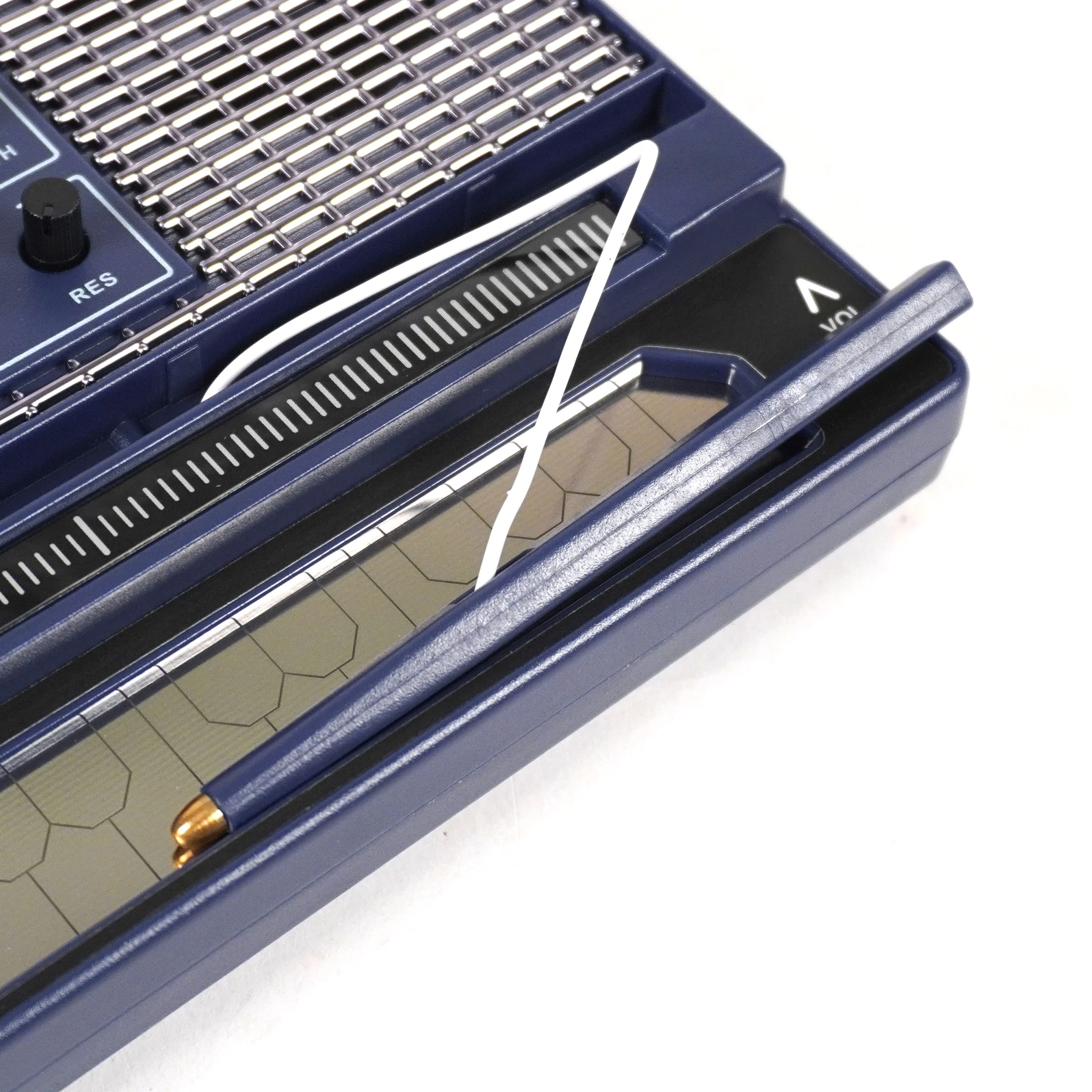 Stylophone: Gen X-2 Portable Analog Synthesizer - Image 7