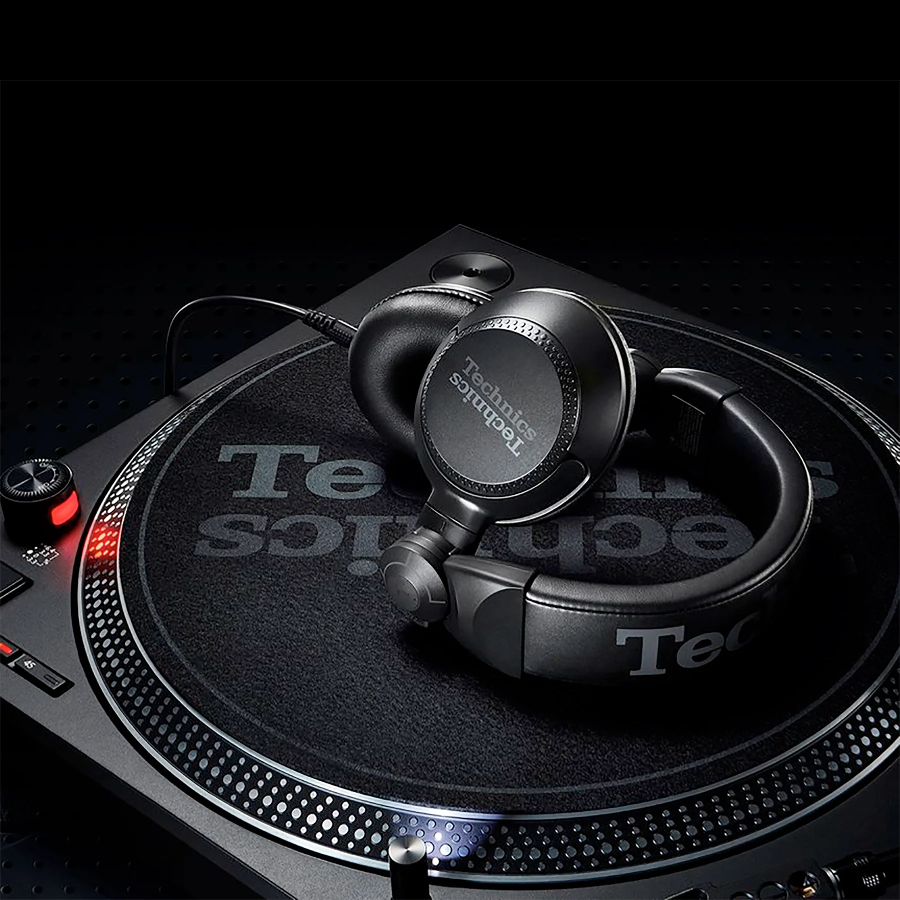 Technics: EAH-DJ1200 DJ Headphones - Black - Image 5