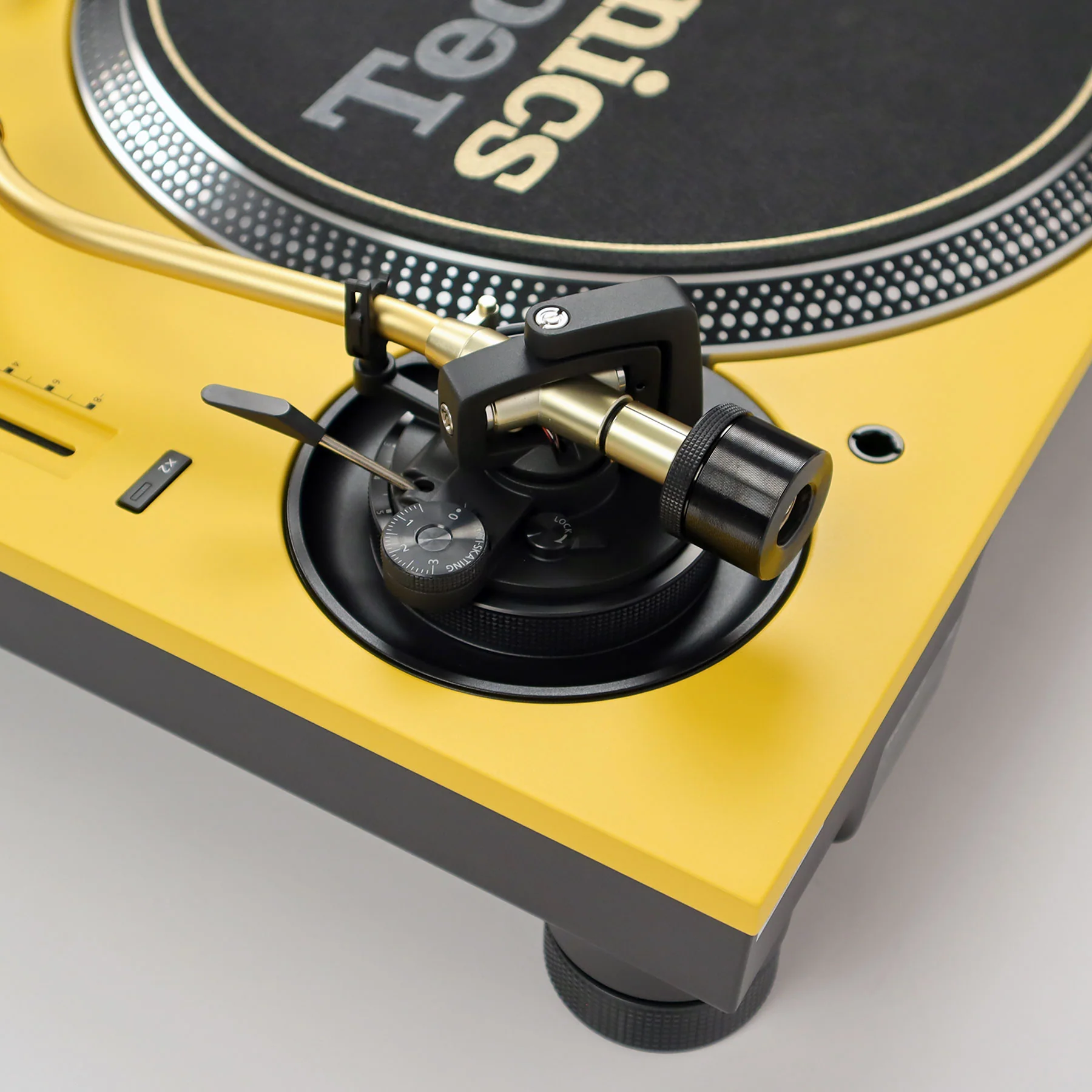 Technics: SL-1200M7L Turntable - Anniversary Limited Edition - LIMIT 2 PER CUSTOMER - Image 4