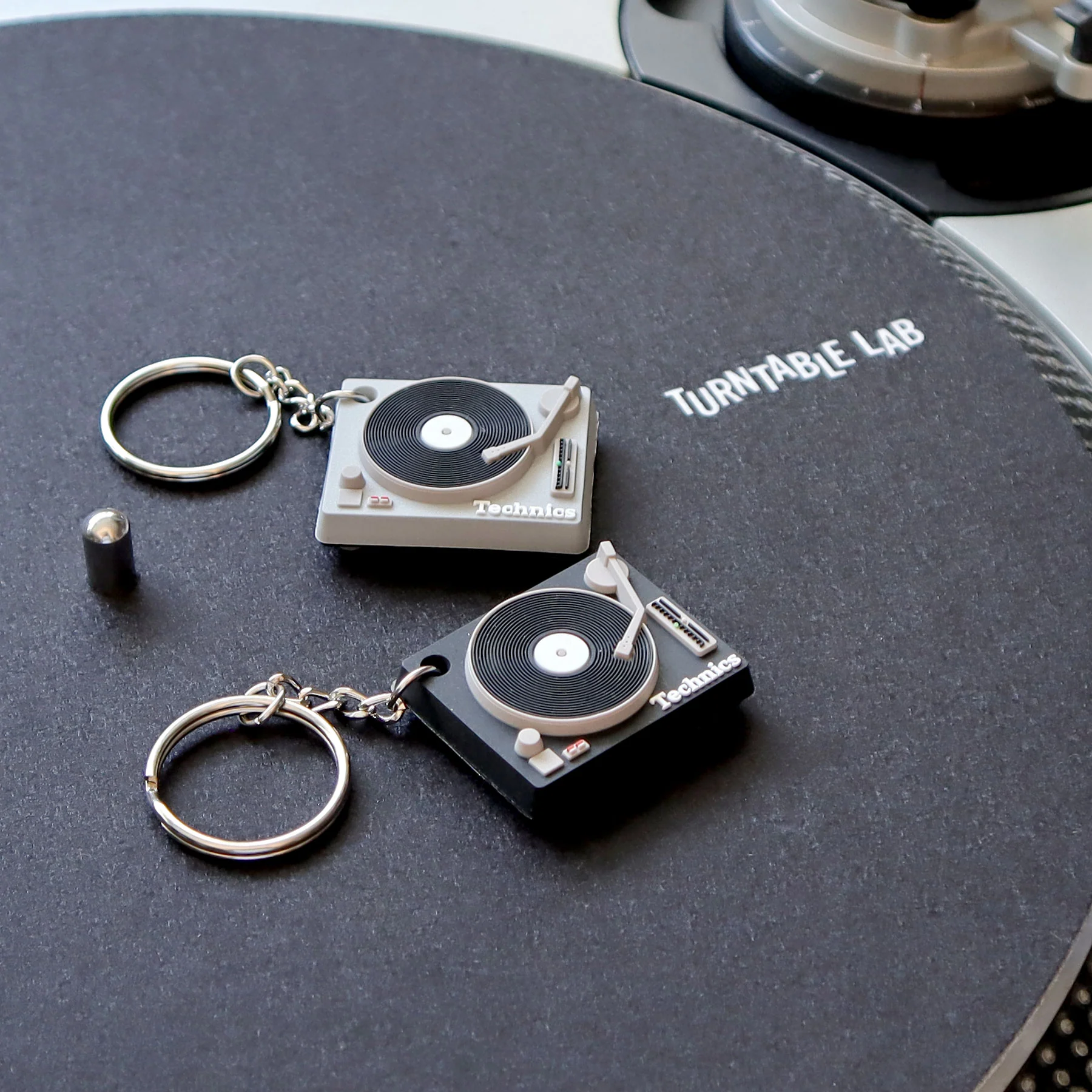 Technics: 1200 Deck Keychain - Silver - Image 2