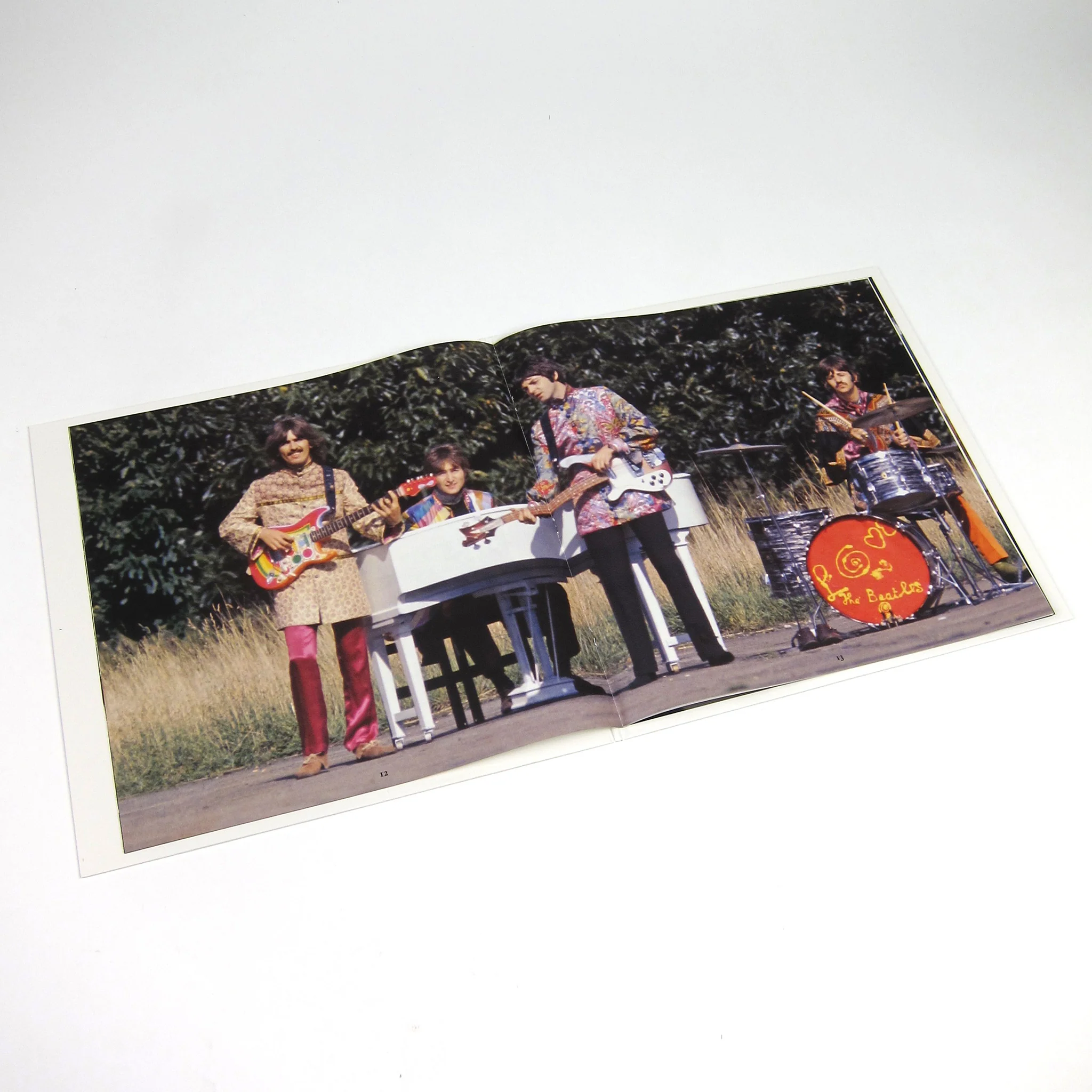 The Beatles: Magical Mystery Tour Vinyl in Mono (180g) Vinyl LP - Image 3