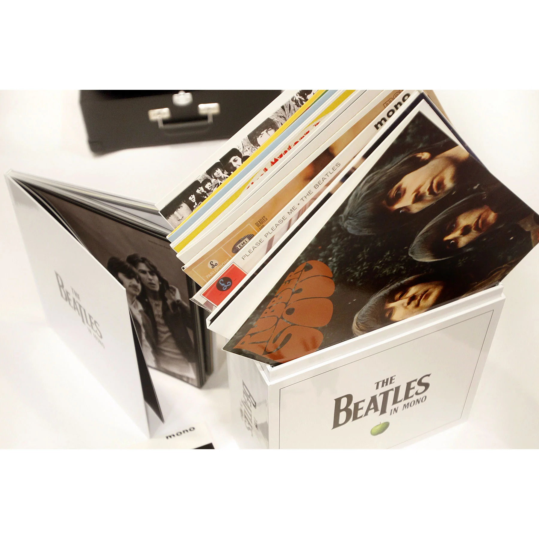 The Beatles: The Beatles In Mono Vinyl 11LP Box Set - Image 2