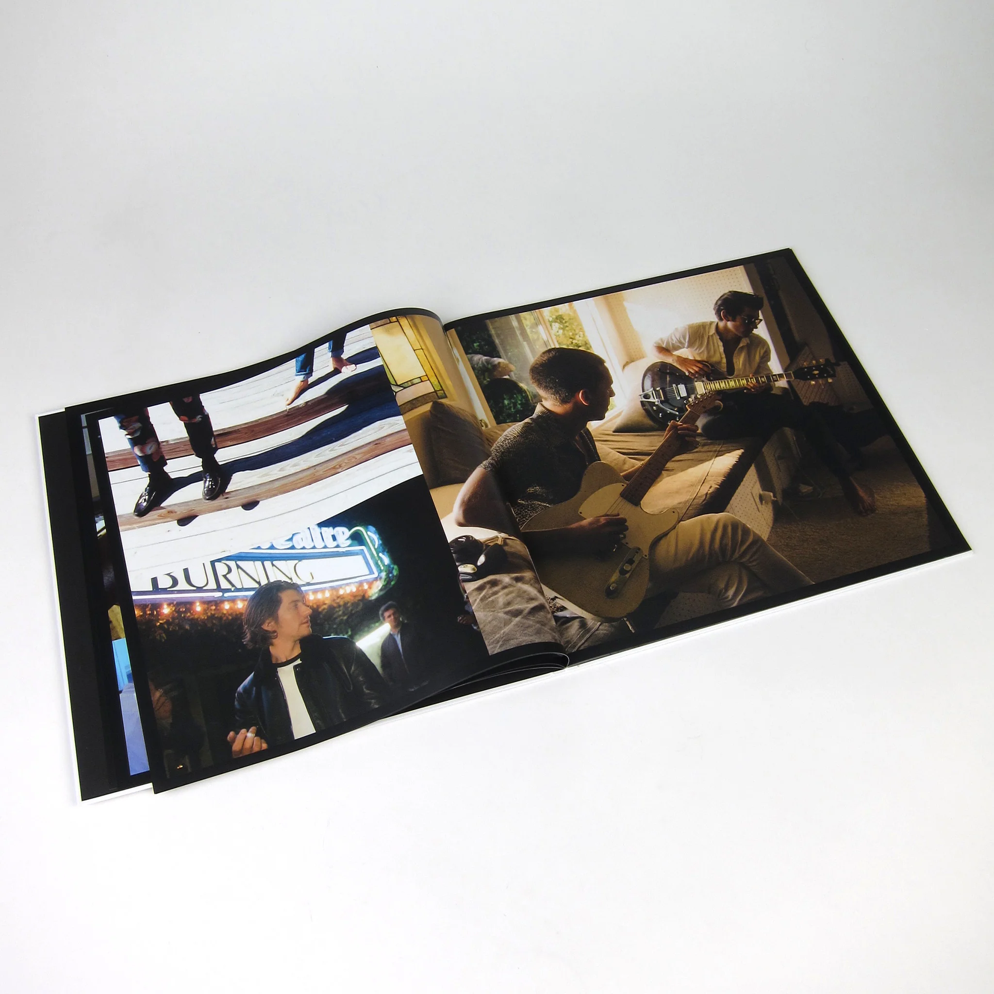 The Last Shadow Puppets: Everything You've Come To Expect (Indie Exclusive 180g) Vinyl LP+7" - Image 4