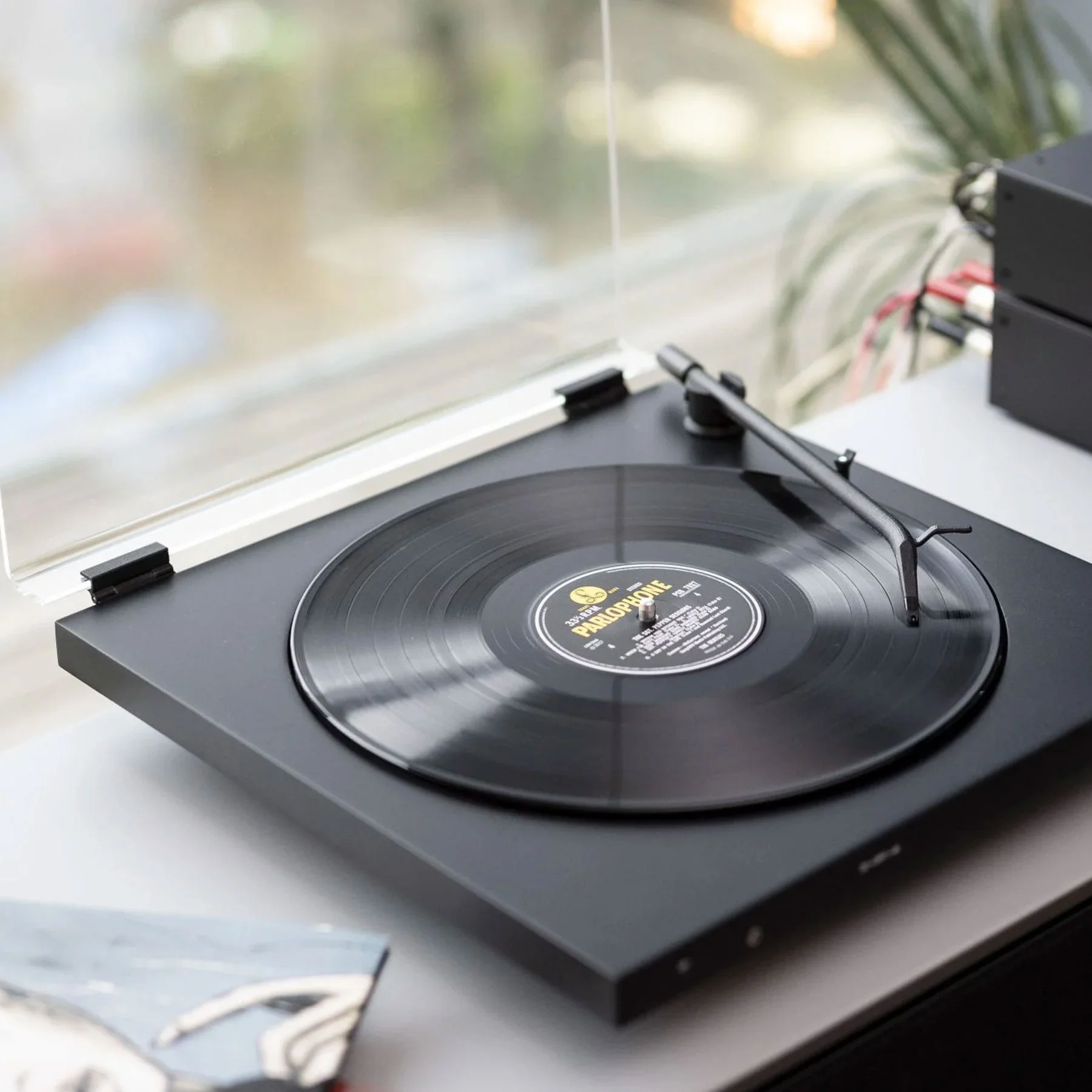 Tone Factory: Tone Turntable w/ Dustcover - Image 19