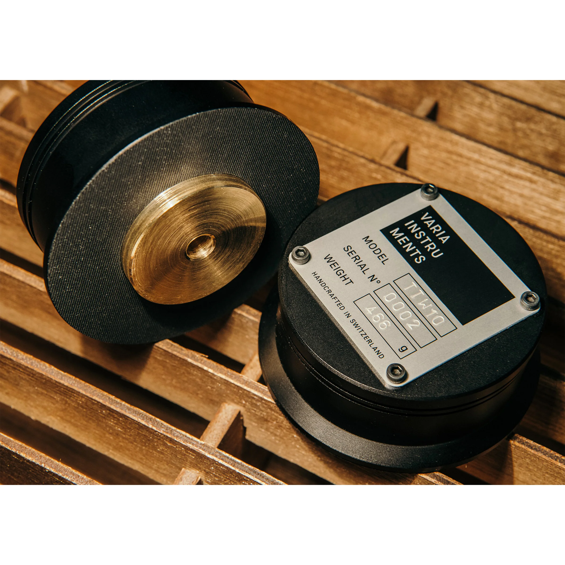 Varia Instruments: TTW10 Turntable Weight for 12" + 7" Records - Image 9