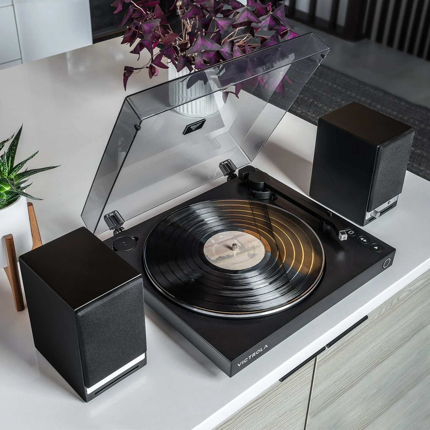 Victrola: Automatic Bluetooth Turntable - Image 9