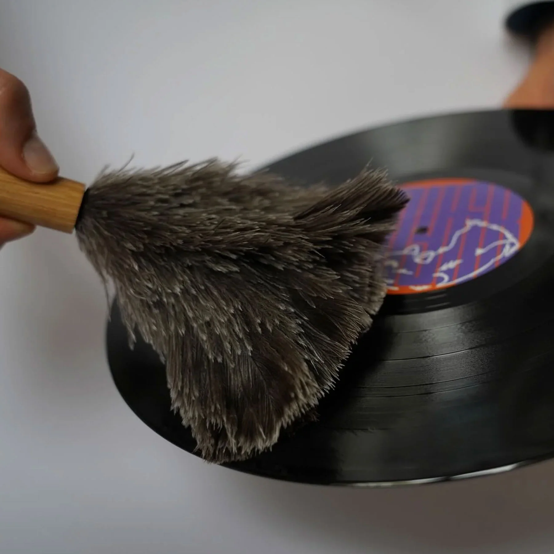 Vinyfix: Feather Record Duster & Single Adaptor / Stand - Image 2